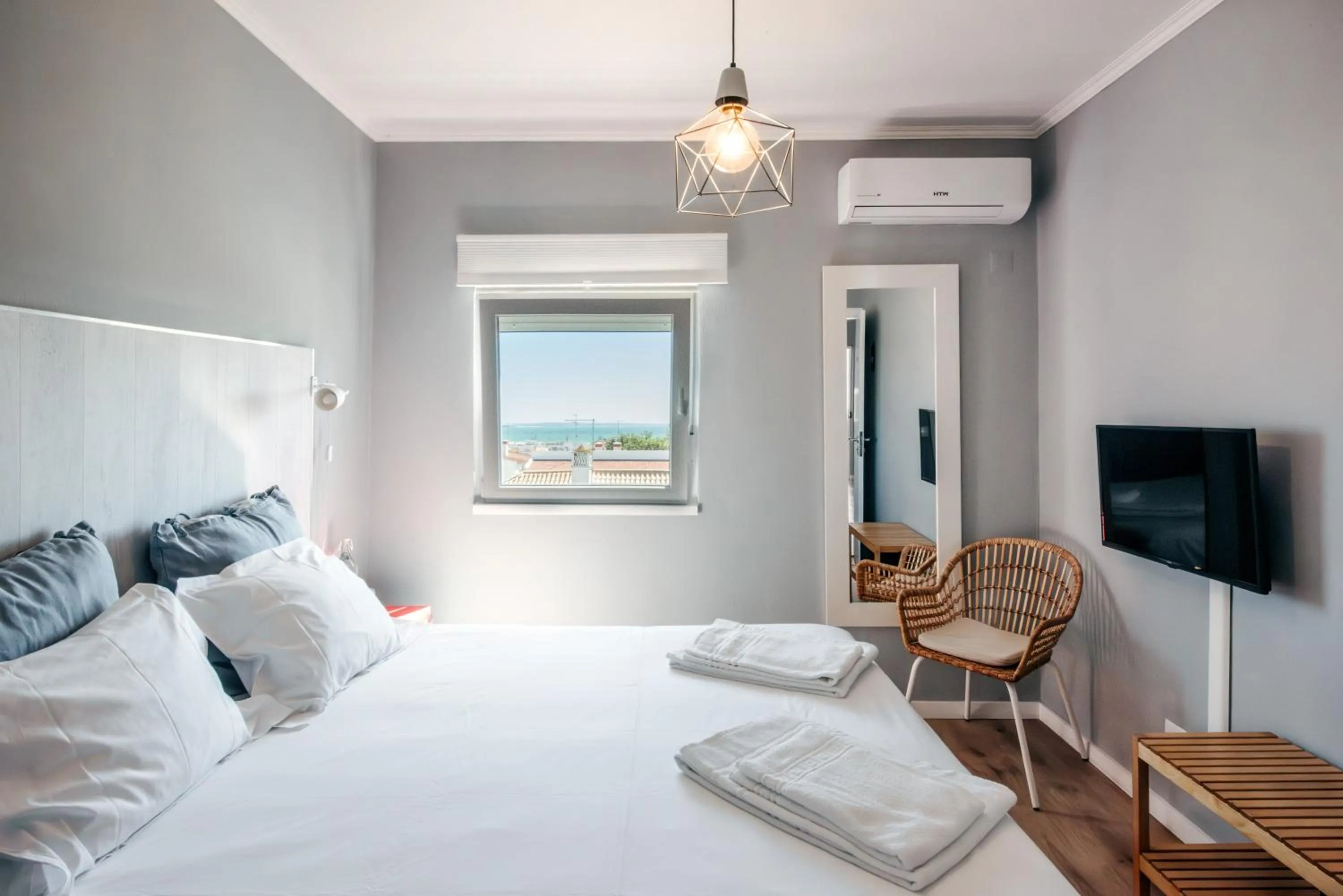 Sea view, Bed in Lagos Uptown Bed & Breakfast