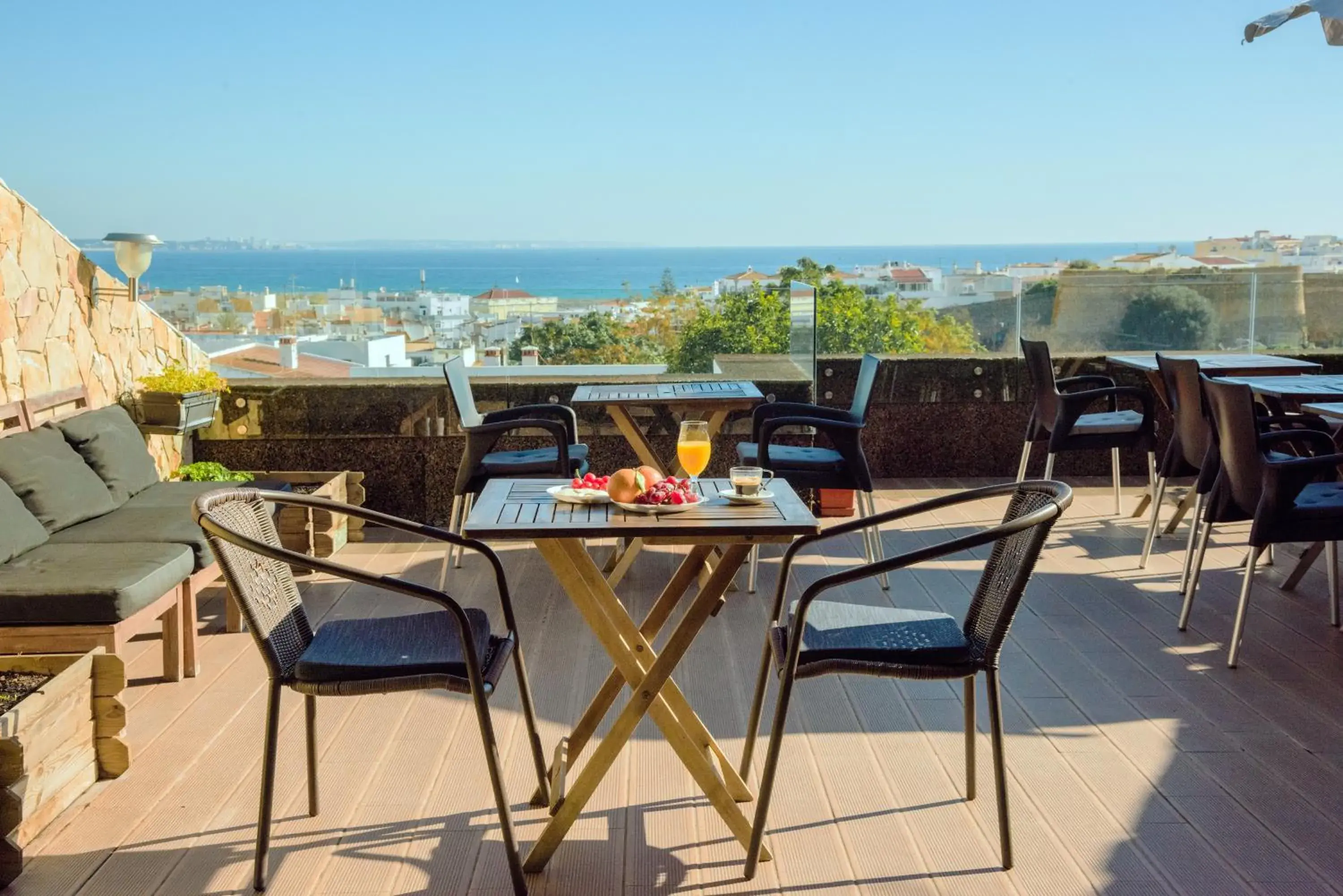 Lagos Uptown Bed & Breakfast Lagos Uptown Bed & Breakfast