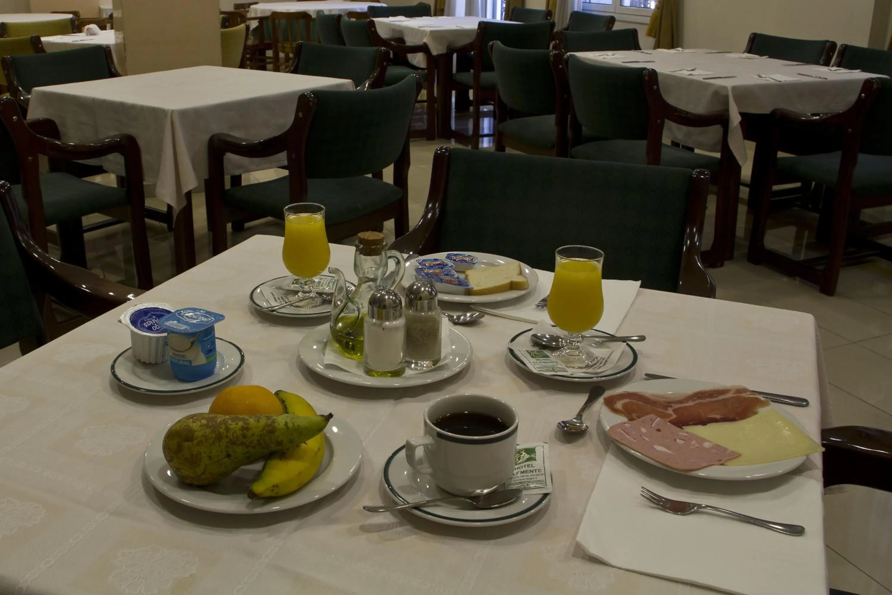 Breakfast in Hotel Clemente