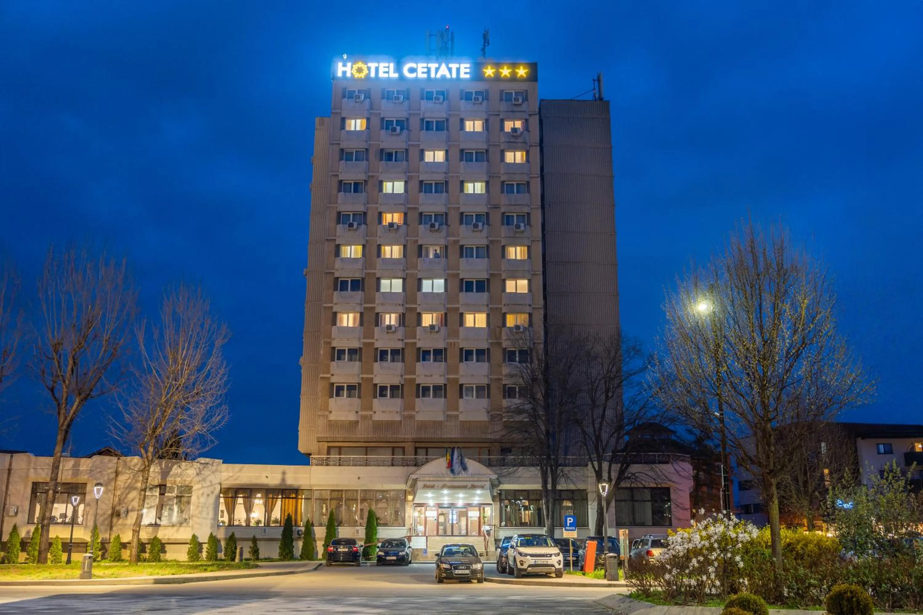 Property building in Hotel Cetate