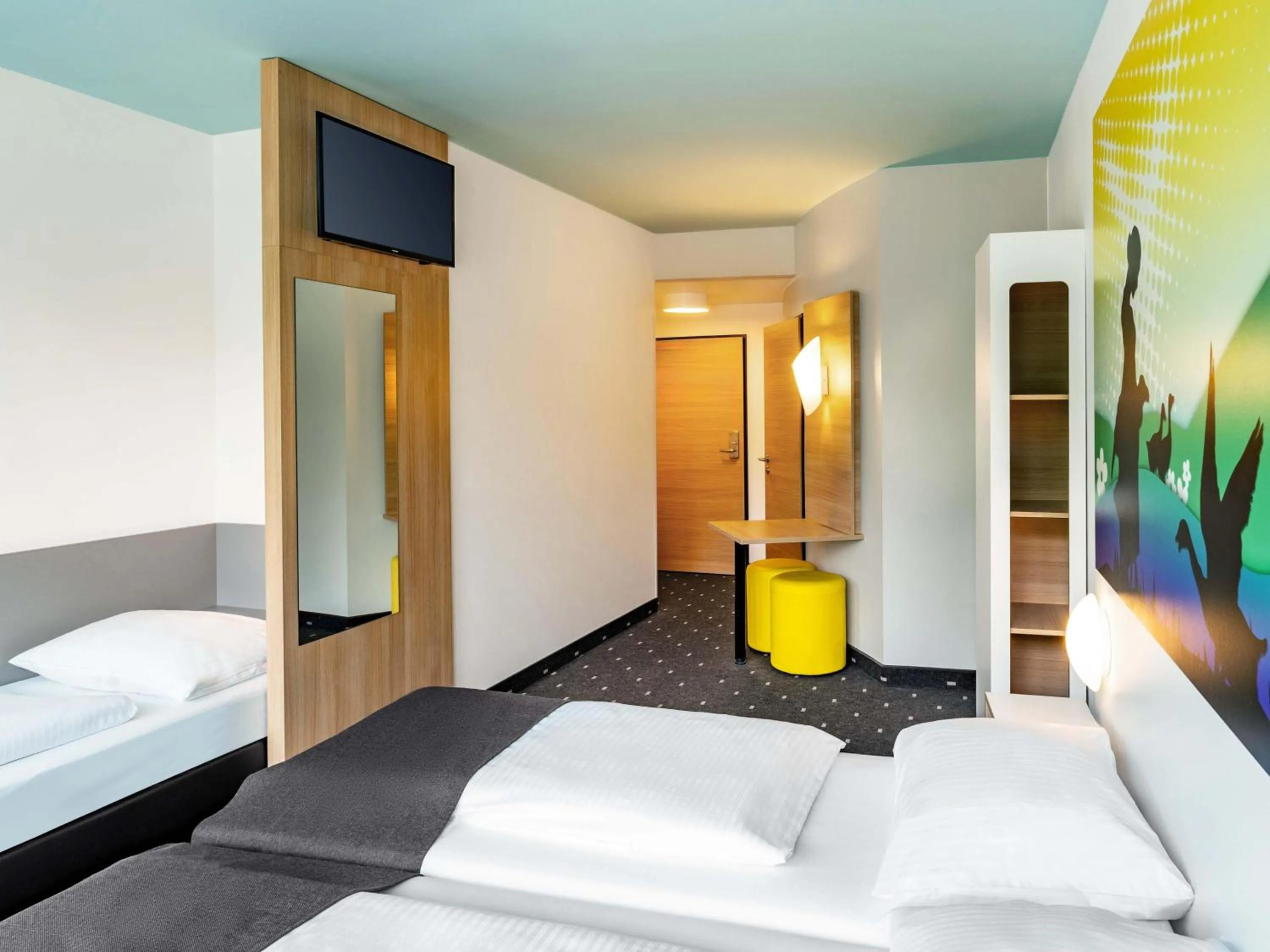 Photo of the whole room, Bed in B&B Hotel Göttingen-City