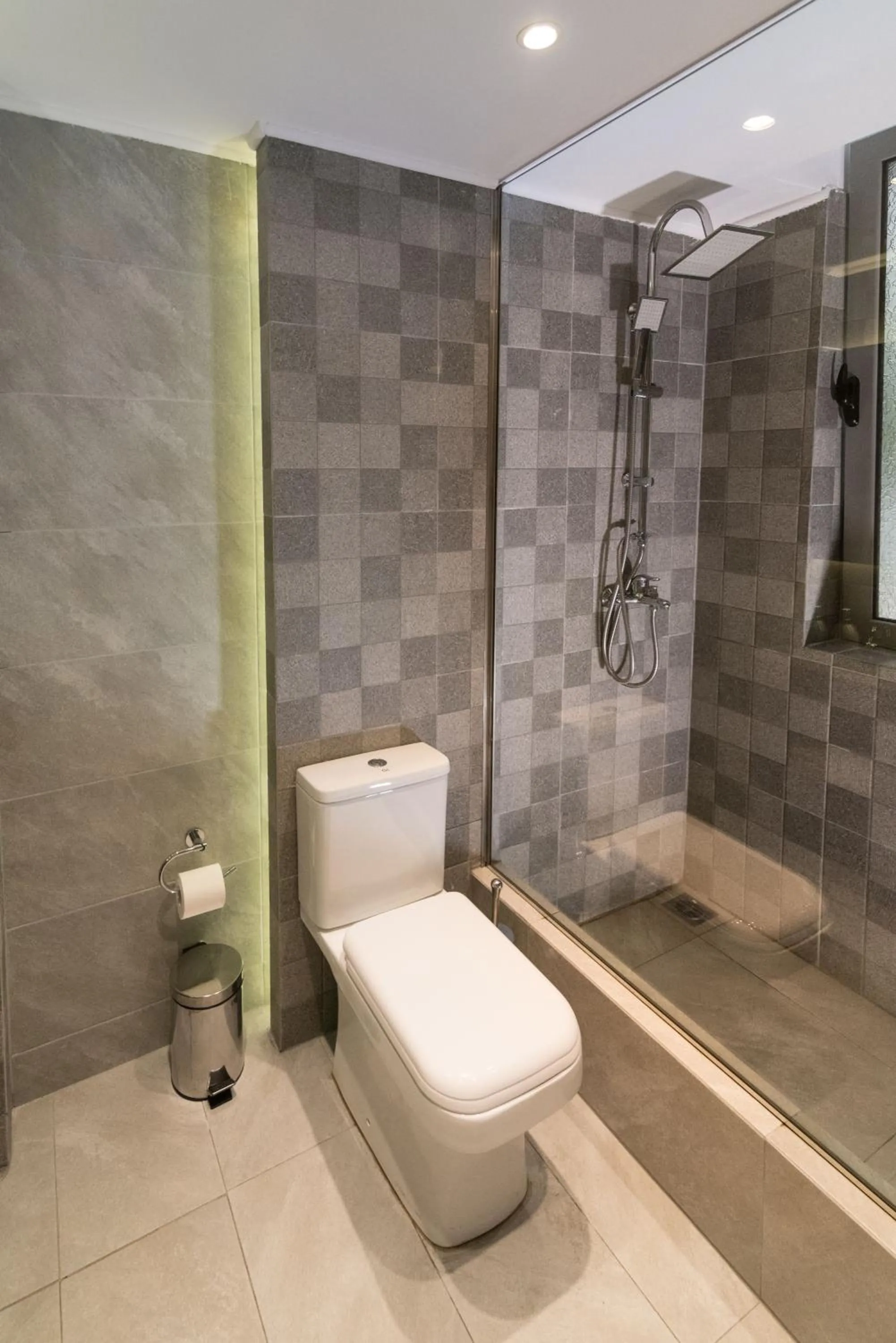 Photo of the whole room in 47 Luxury Suites