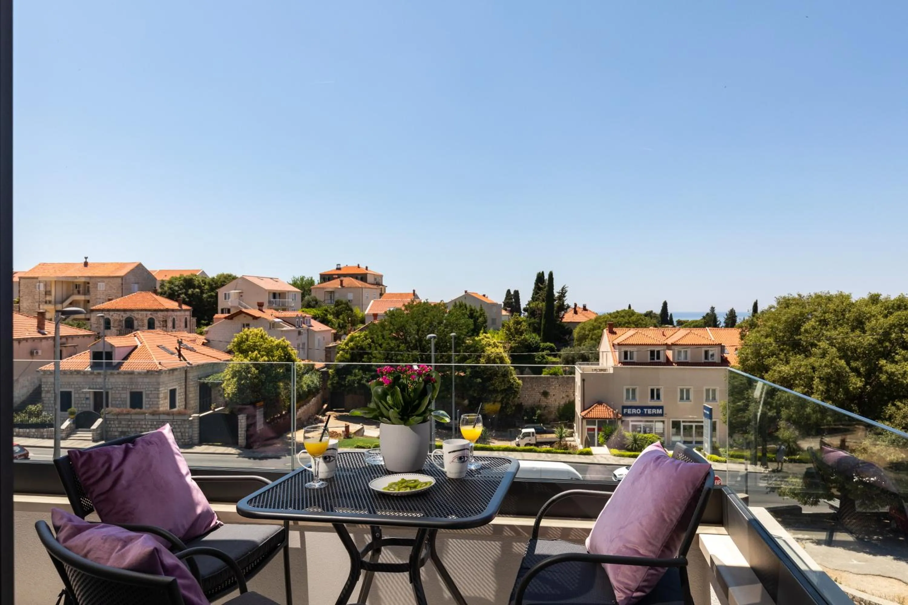Balcony/Terrace in Apartments ZoomZoom
