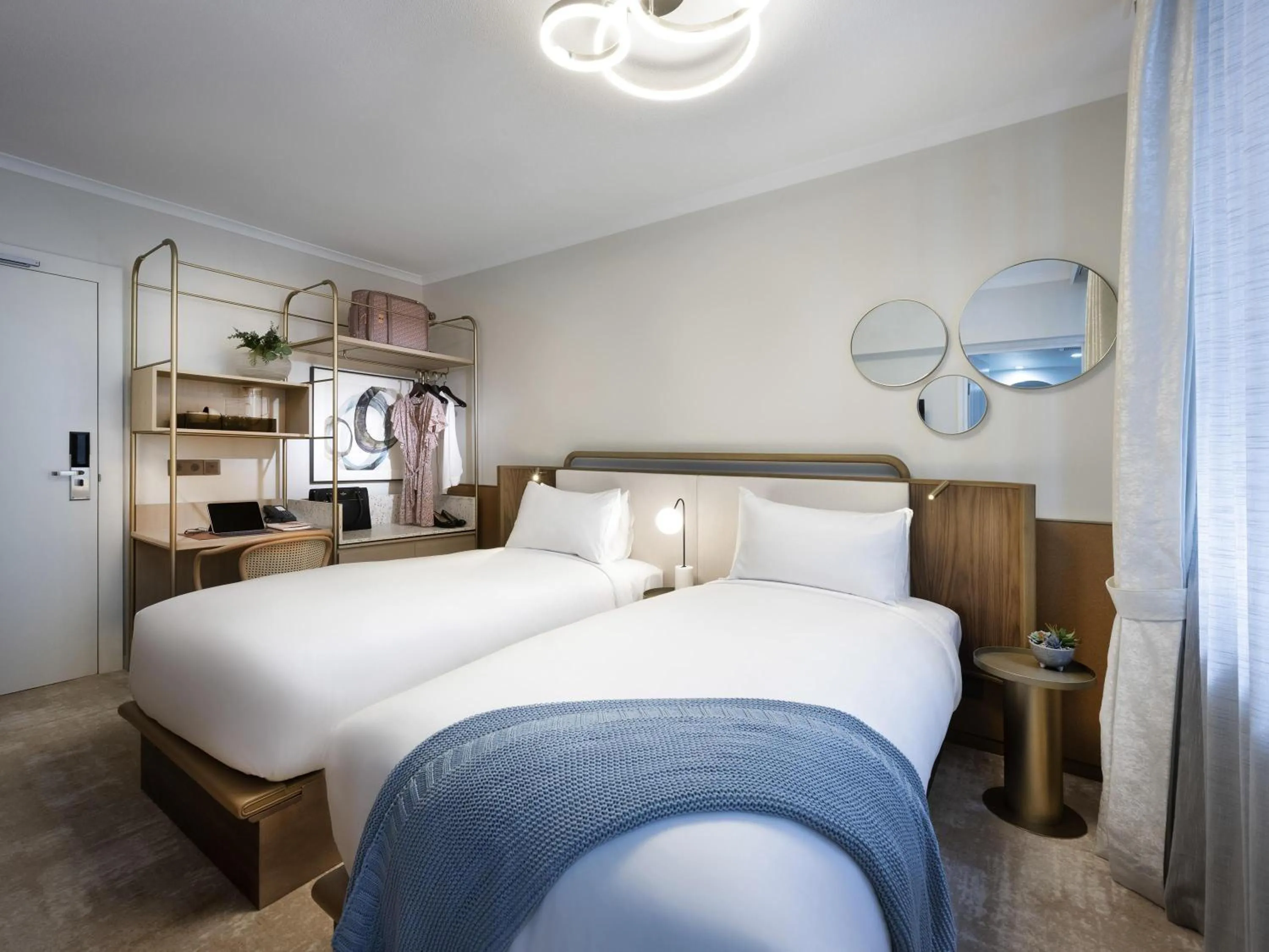 Bedroom, Bed in Mantra Terrace Brisbane