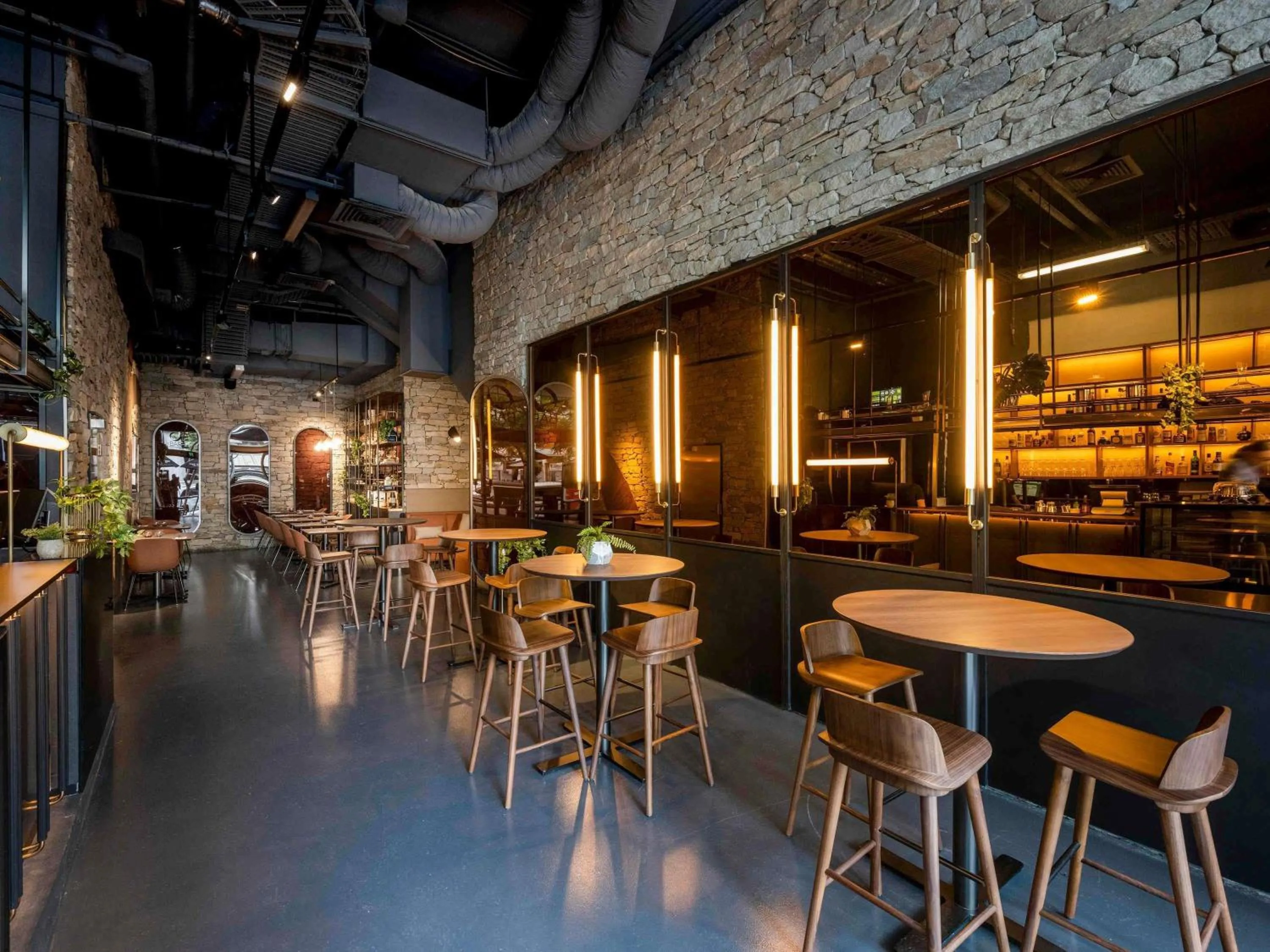 Lounge or bar in Mantra Terrace Brisbane