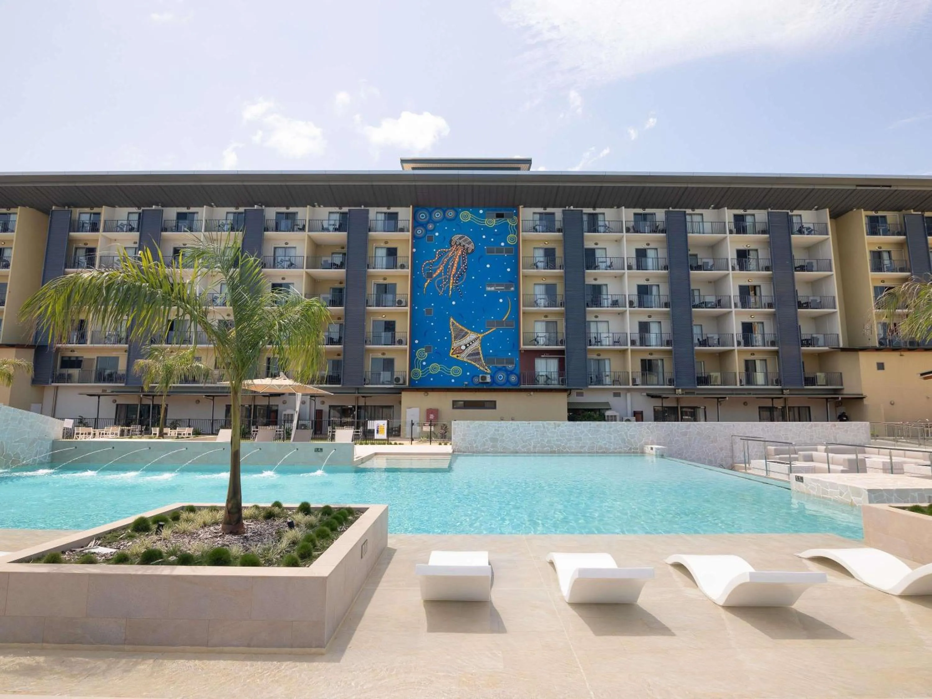 Property building in Novotel Darwin Airport