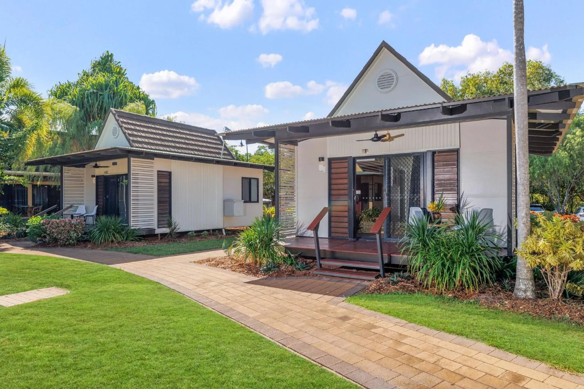 Property building in Mercure Darwin Airport Resort