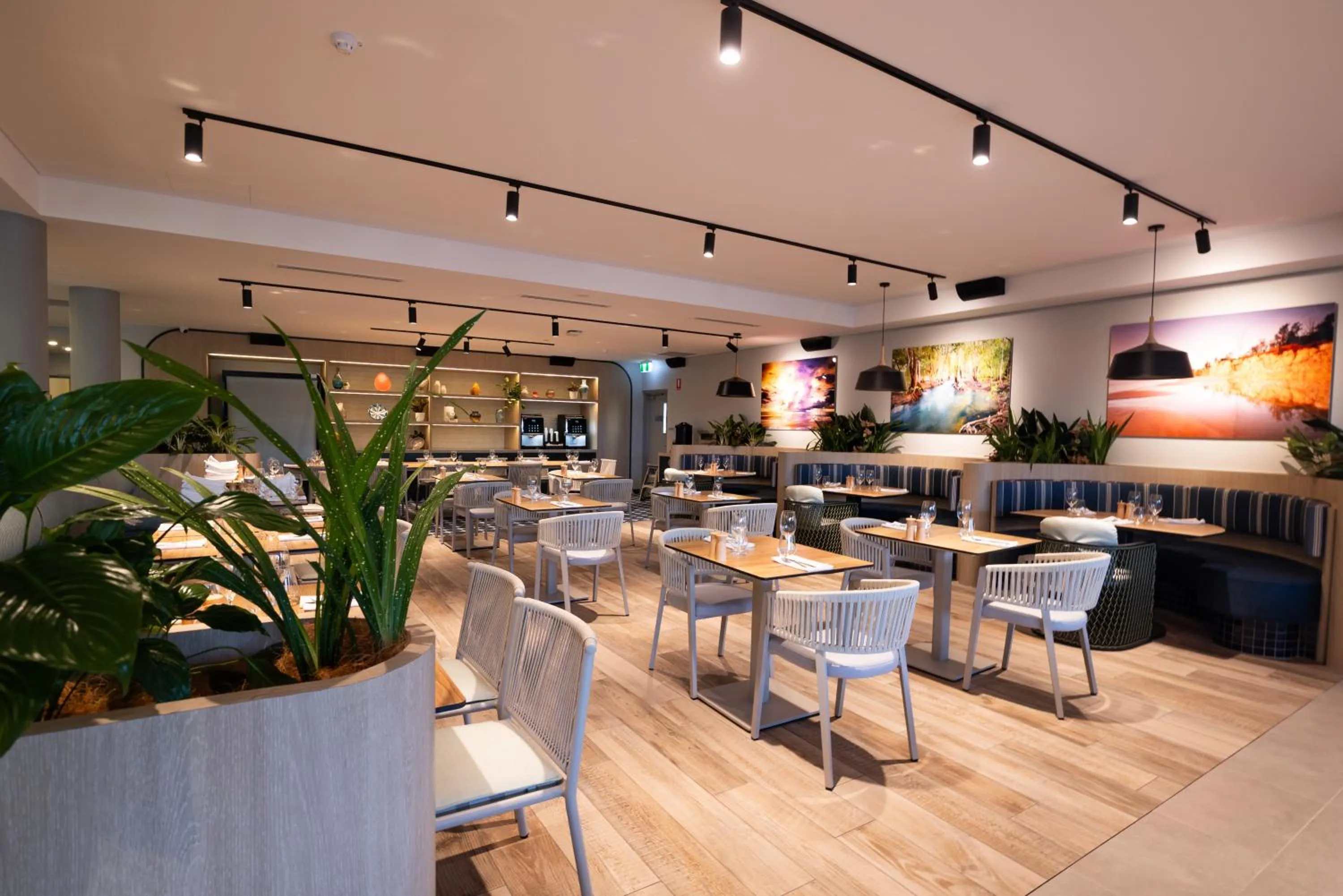 Restaurant/places to eat in Mercure Darwin Airport Resort