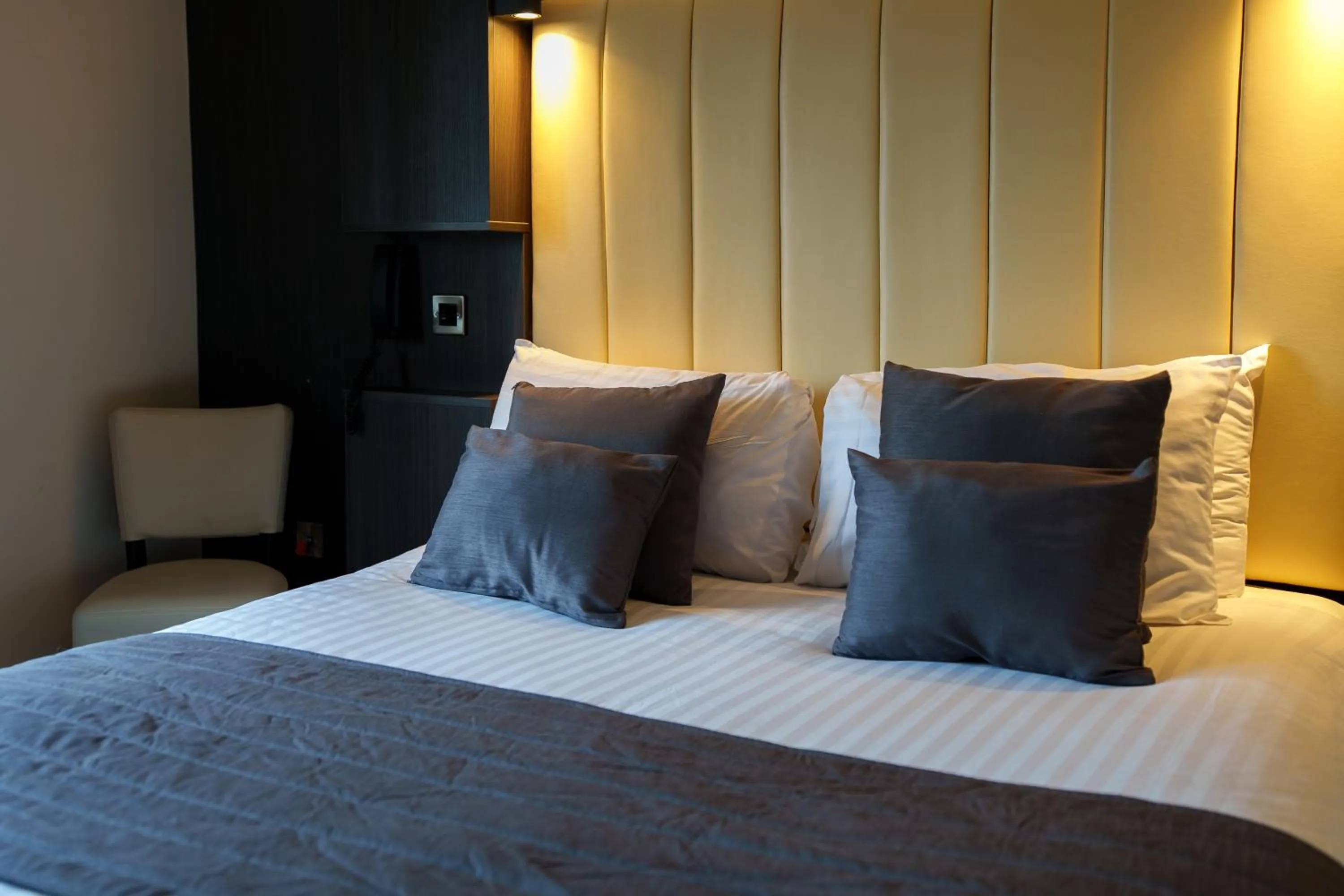 Bedroom, Bed in Arden Hotel And Leisure Club