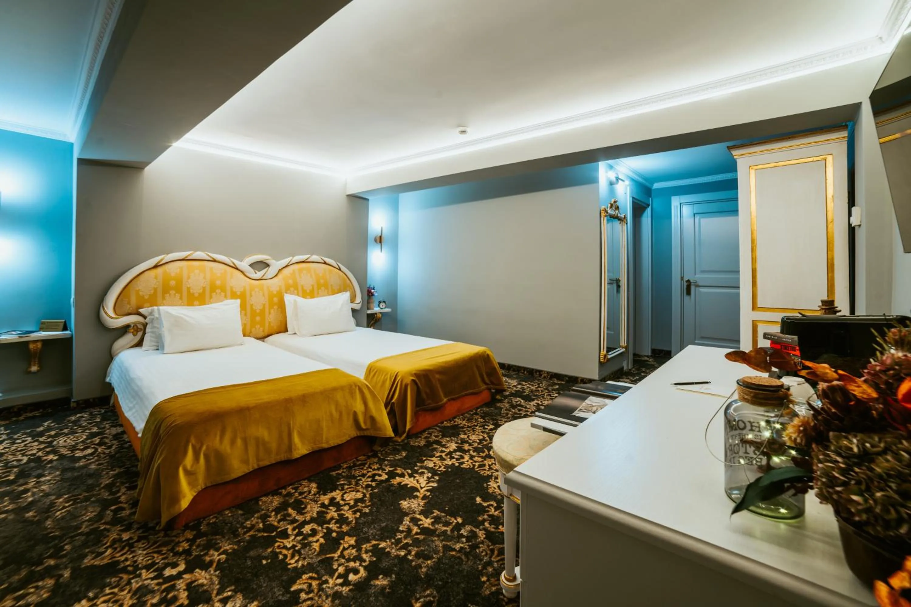 Bed in SunGarden Golf & Spa Resort