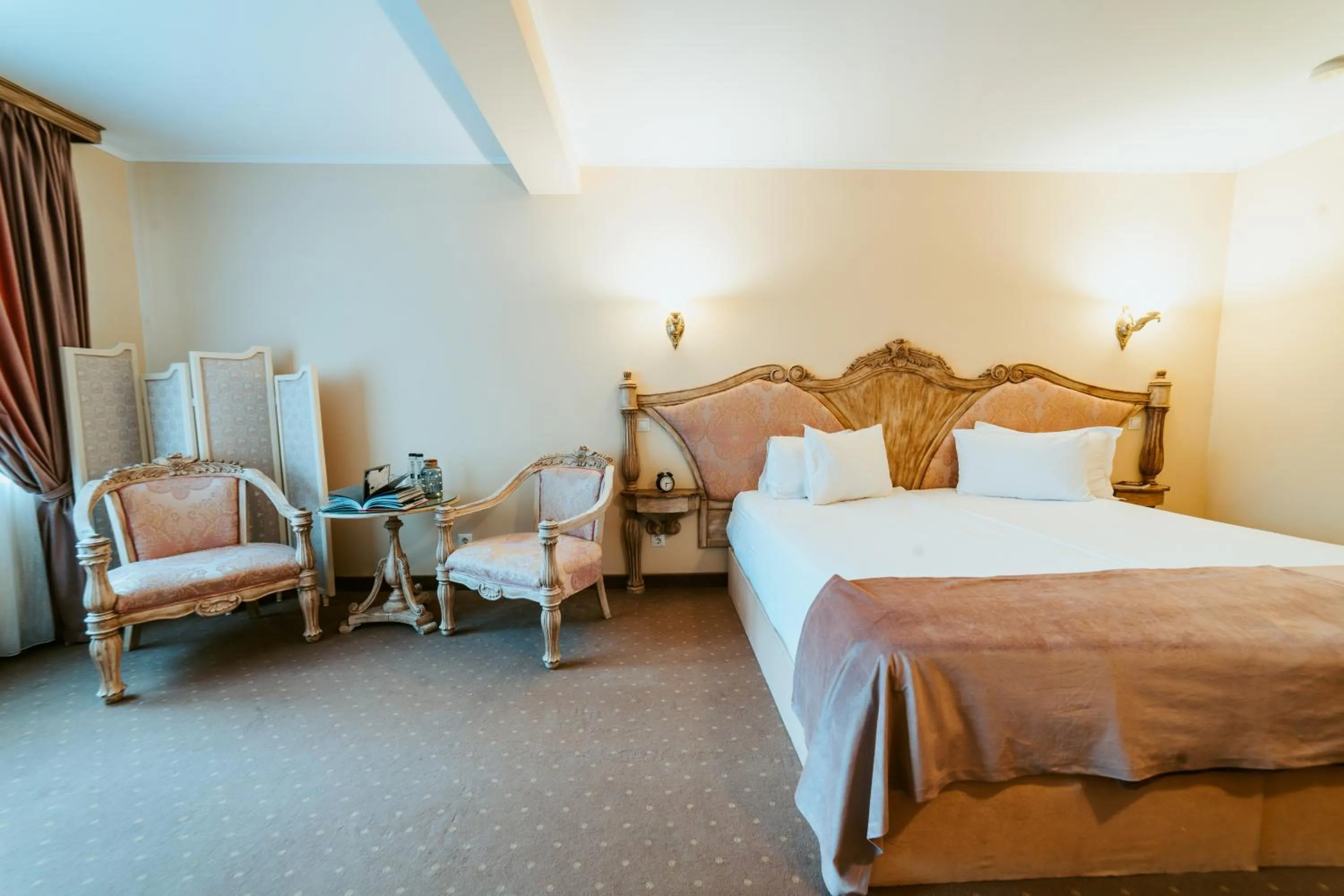 Bed in SunGarden Golf & Spa Resort