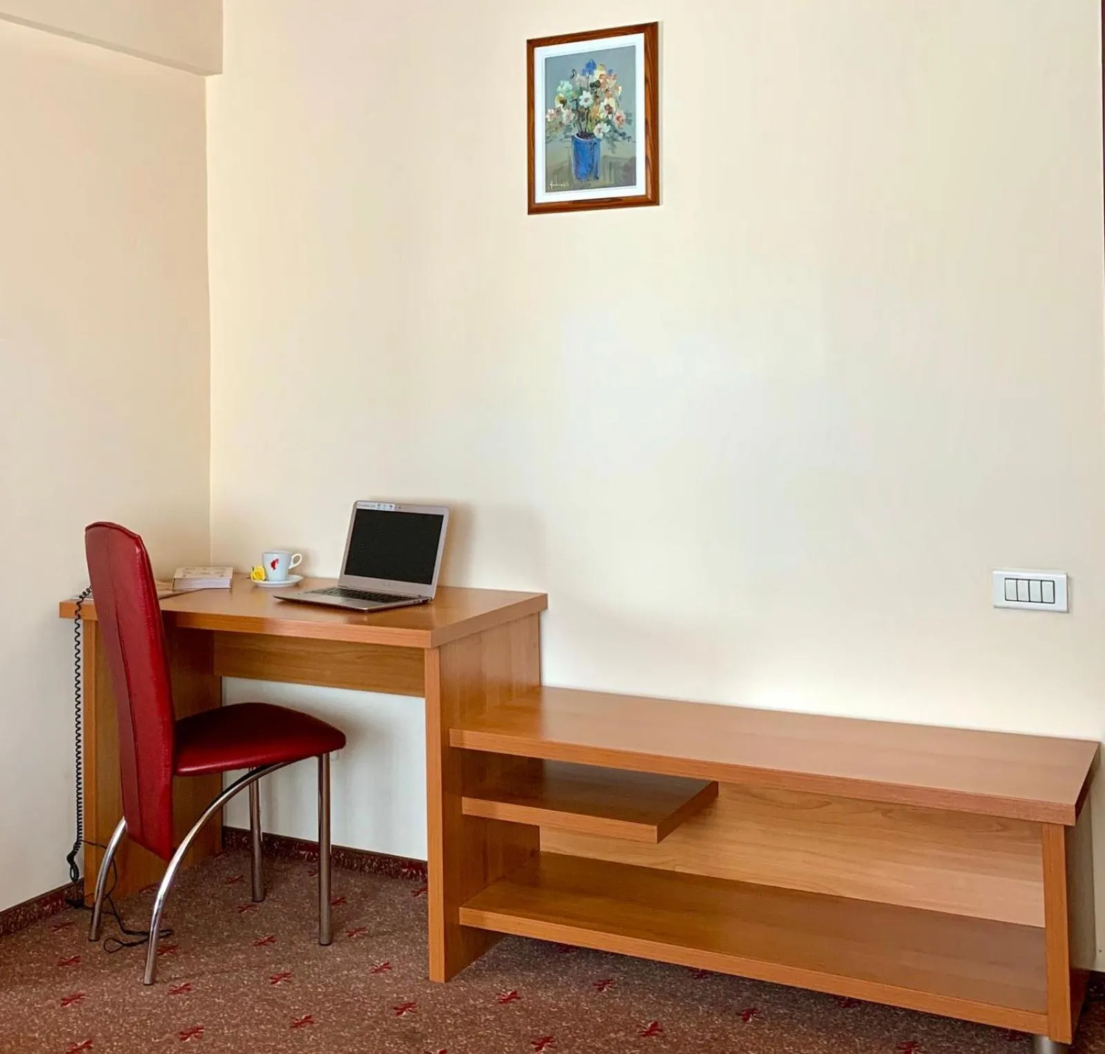 Photo of the whole room in Hotel Victoria