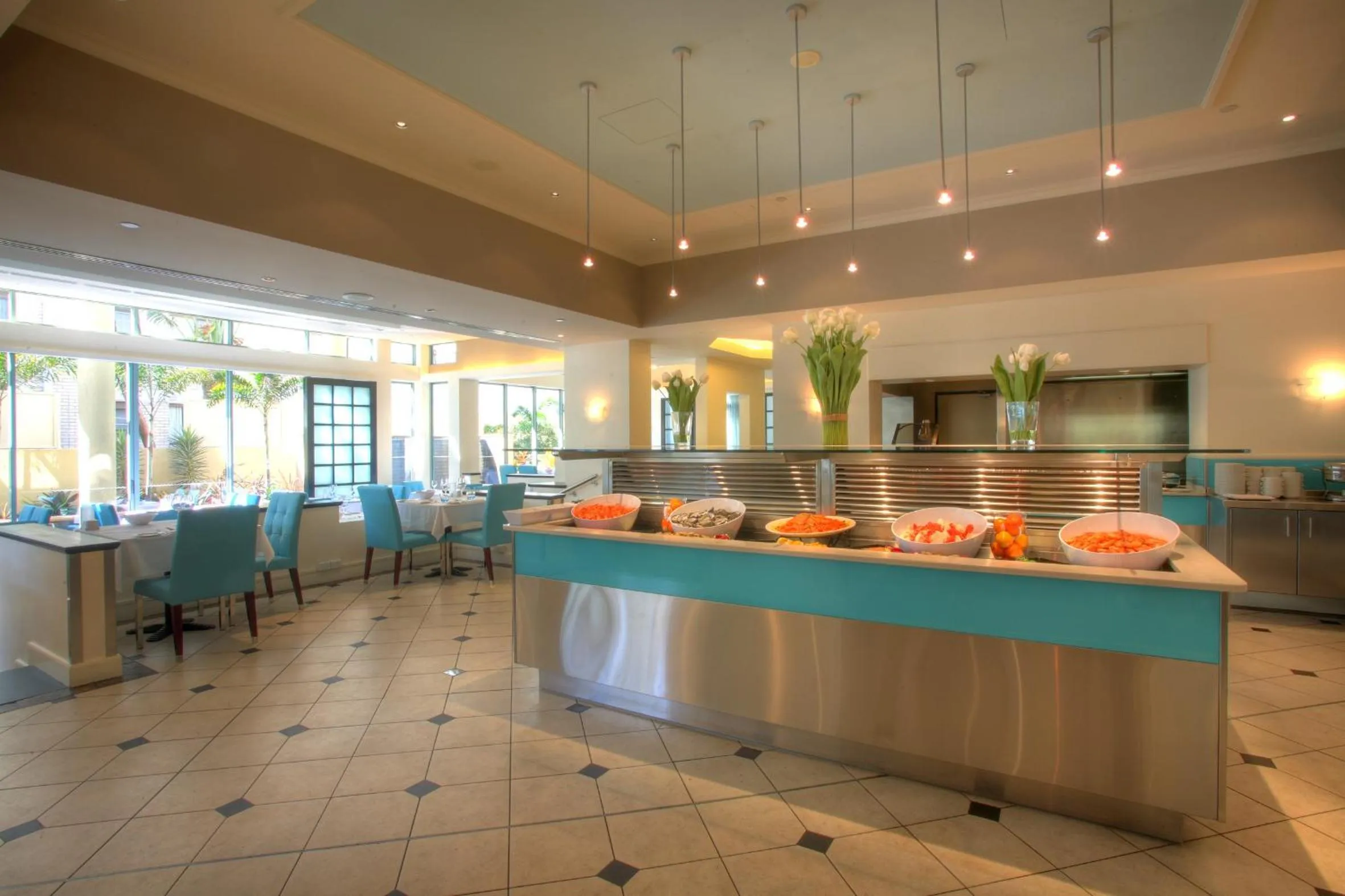 Restaurant/places to eat in Mantra Legends Hotel