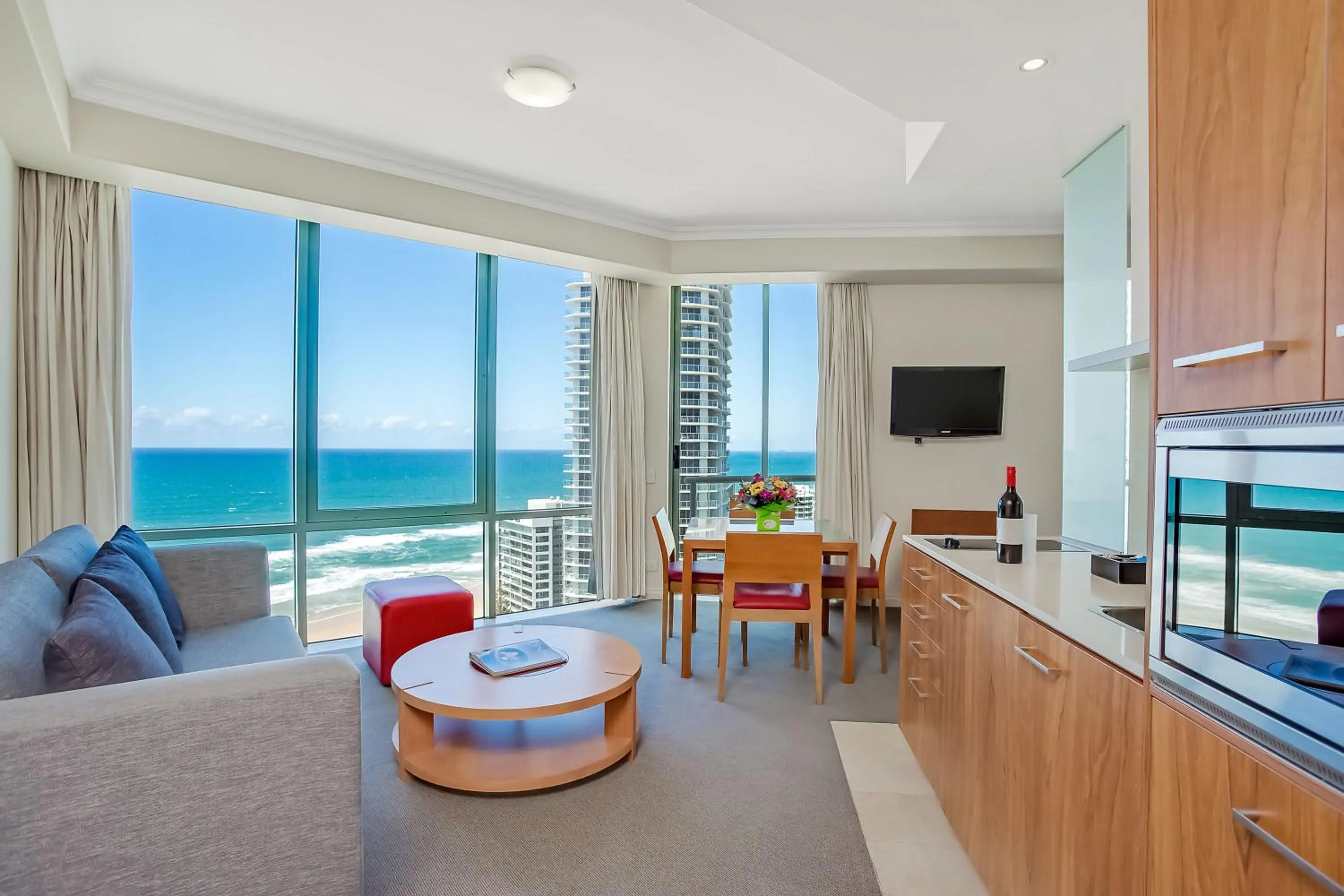 Coffee/tea facilities in Mantra Legends Hotel