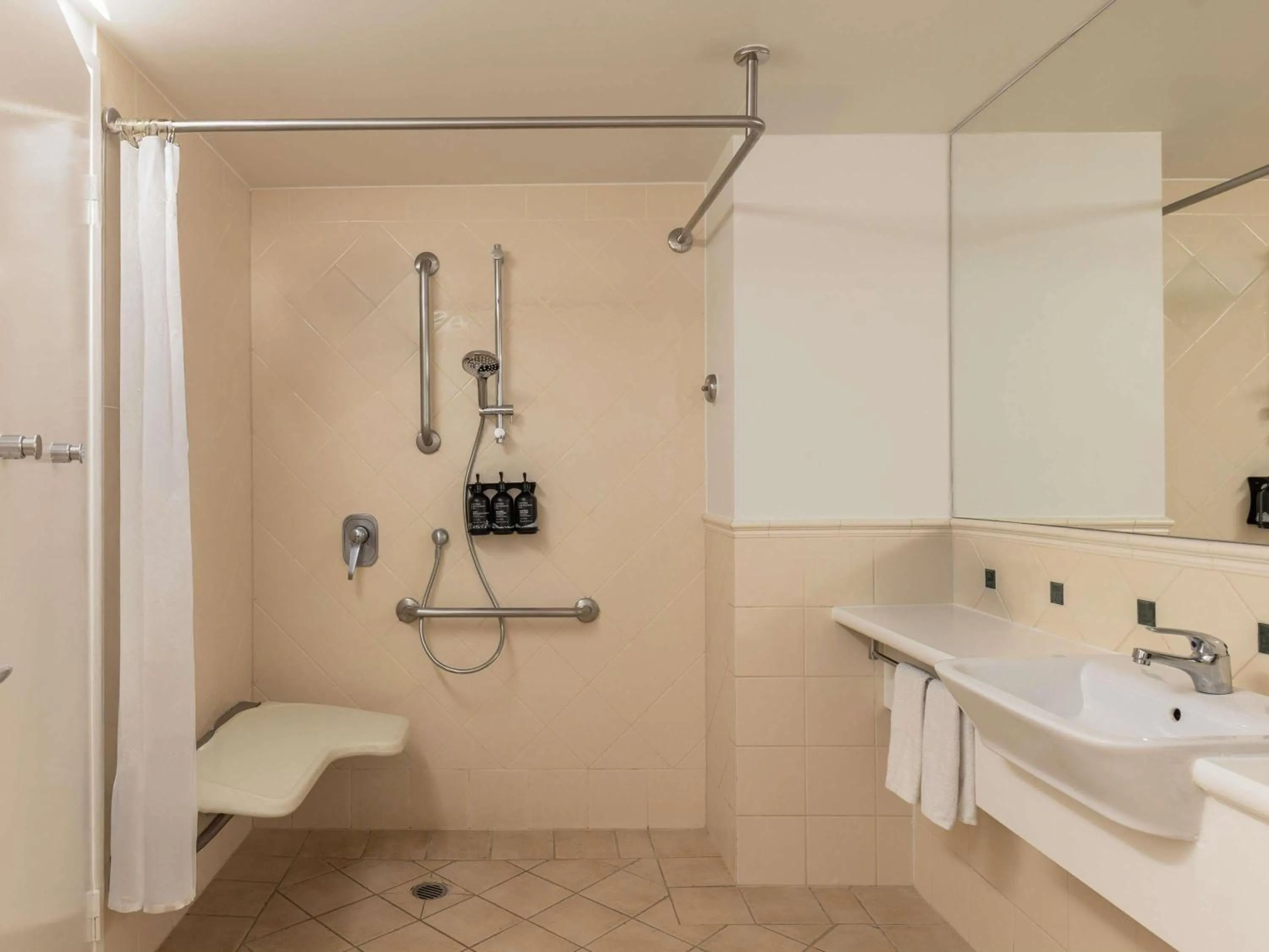 Bedroom in Mantra Legends Hotel