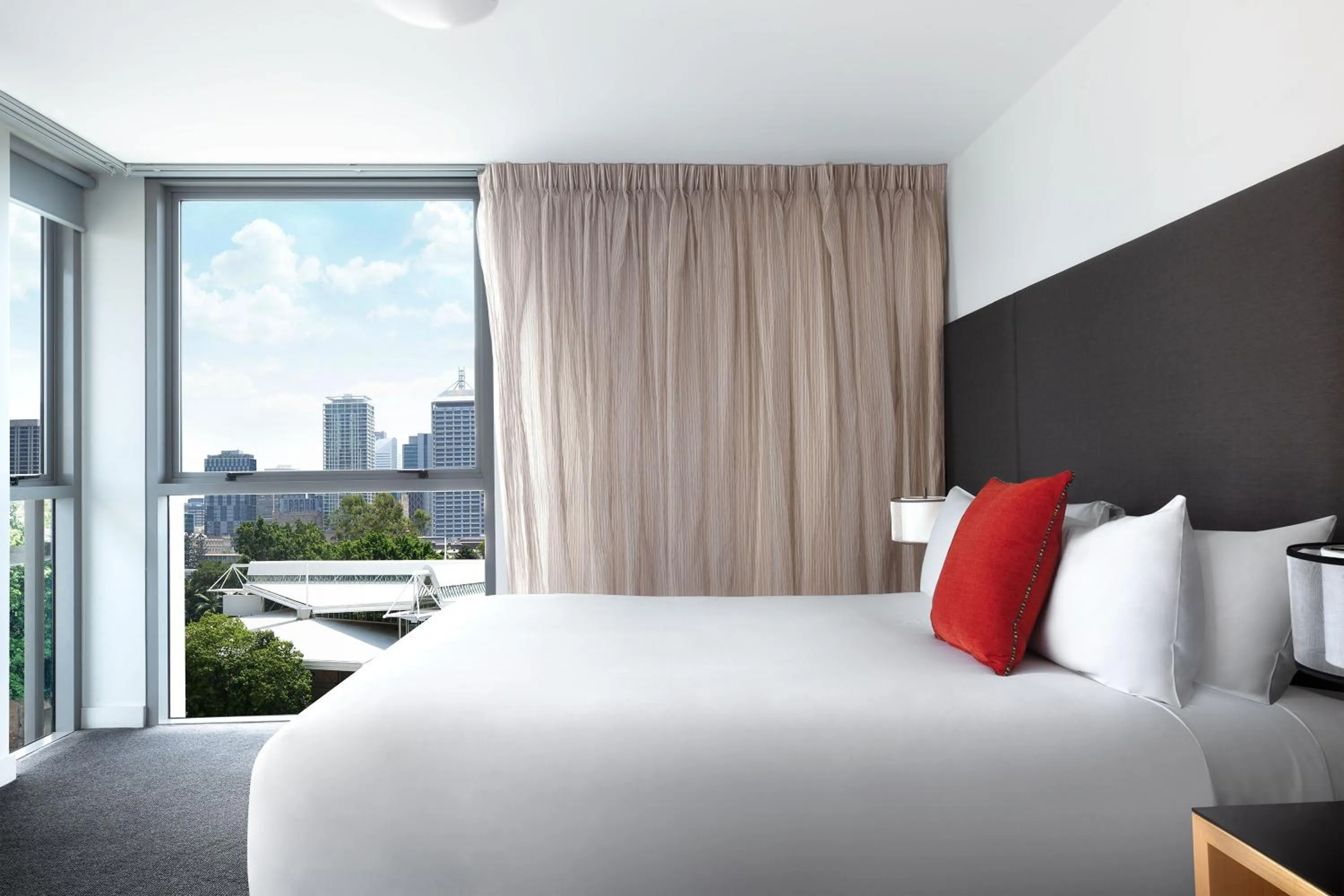 Bedroom, Bed in Mantra South Bank Brisbane