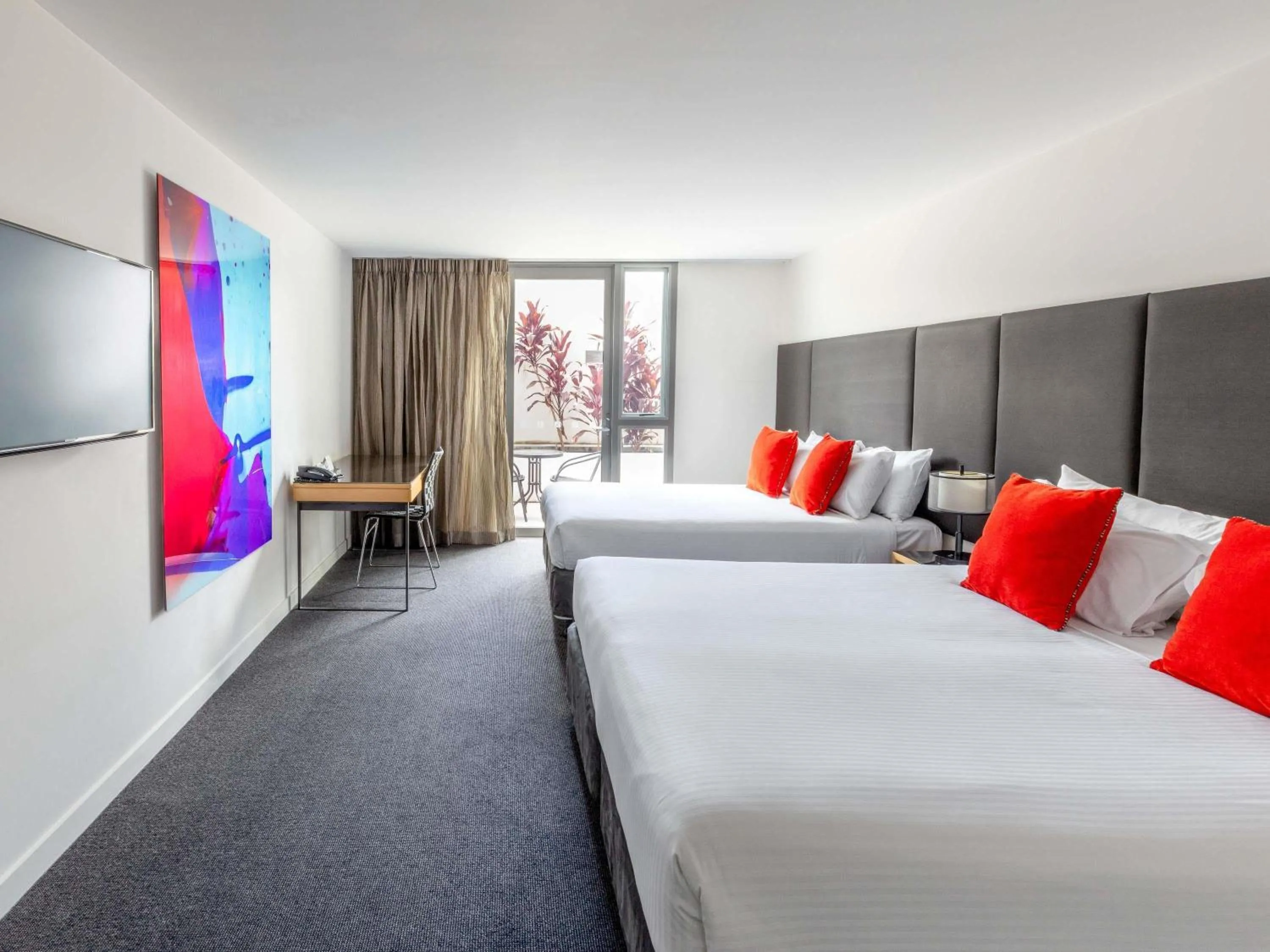 Bedroom, Bed in Mantra South Bank Brisbane