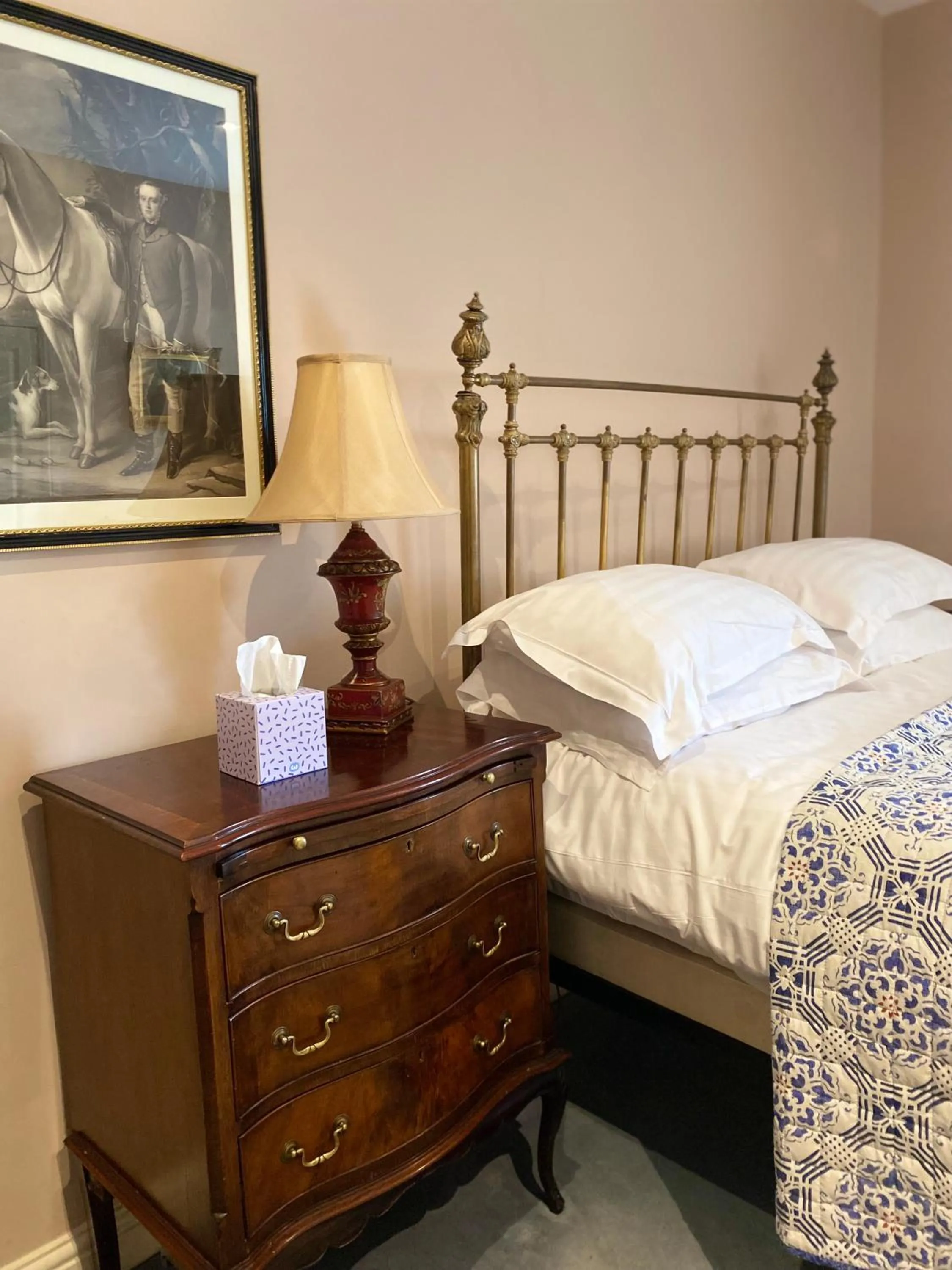 Bedroom, Bed in Derby Arms Witherslack