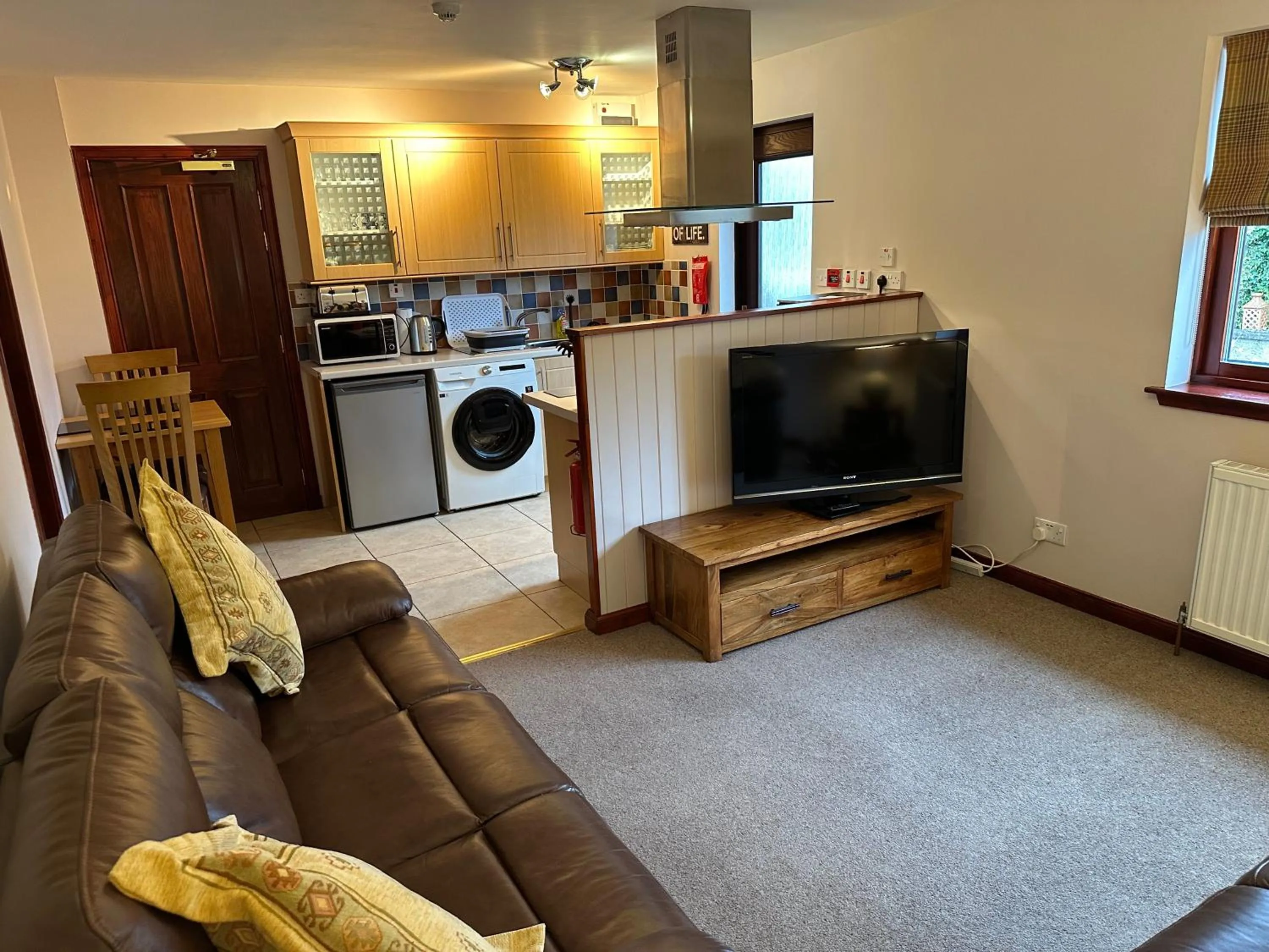 Kitchen or kitchenette in Dunhallin House