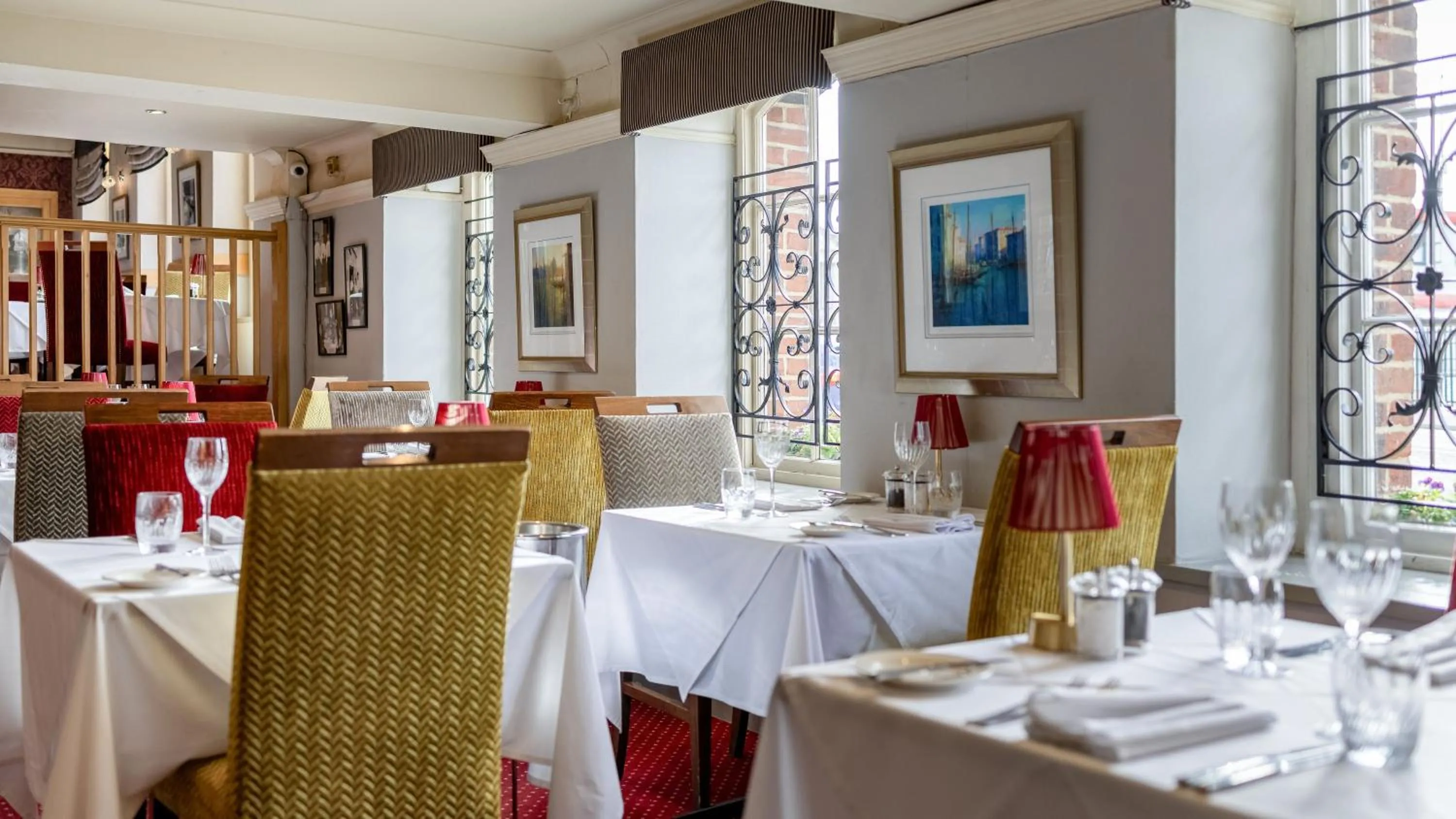 Restaurant/places to eat in Ennios Boutique Hotel