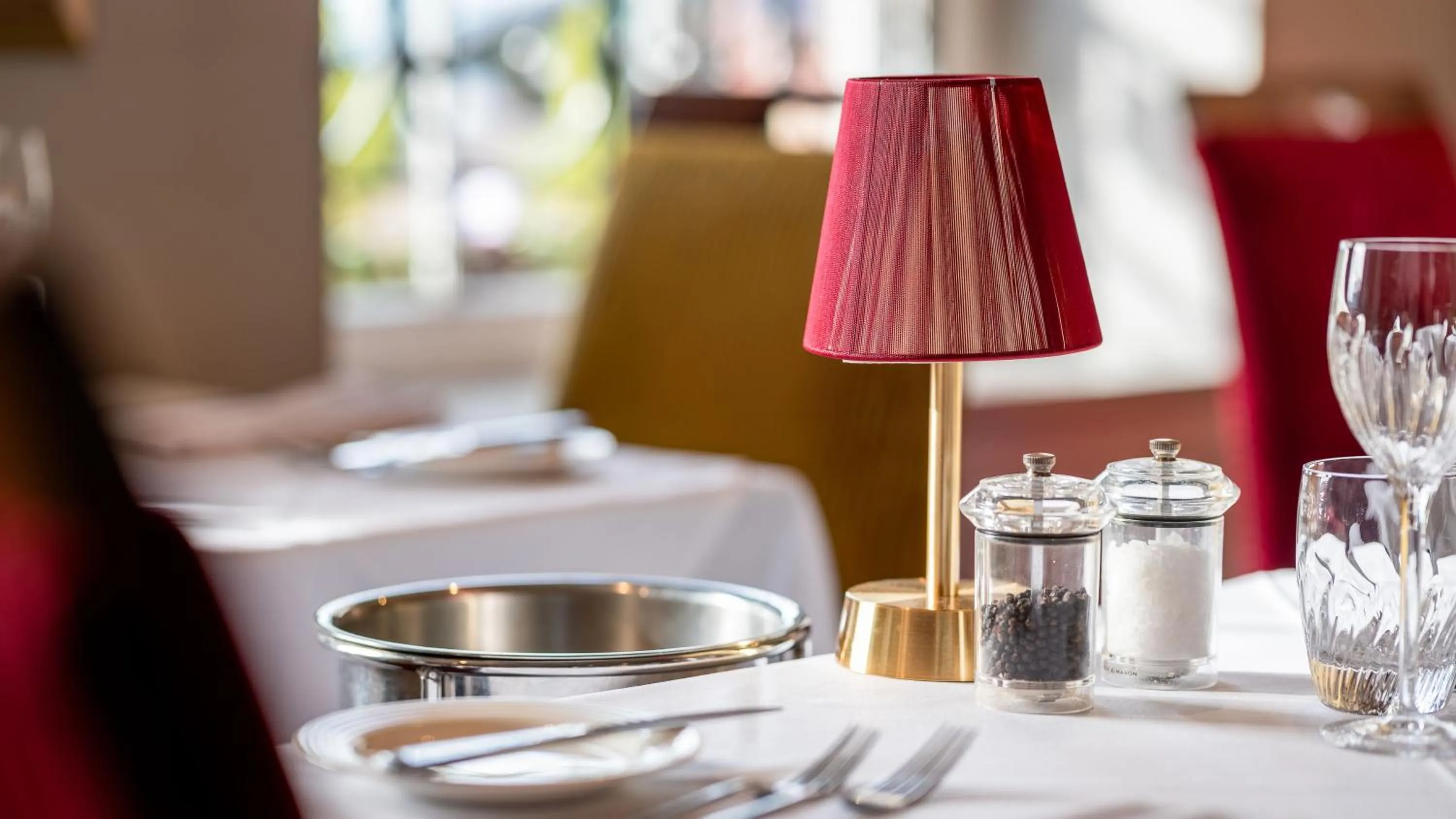 Restaurant/places to eat in Ennios Boutique Hotel