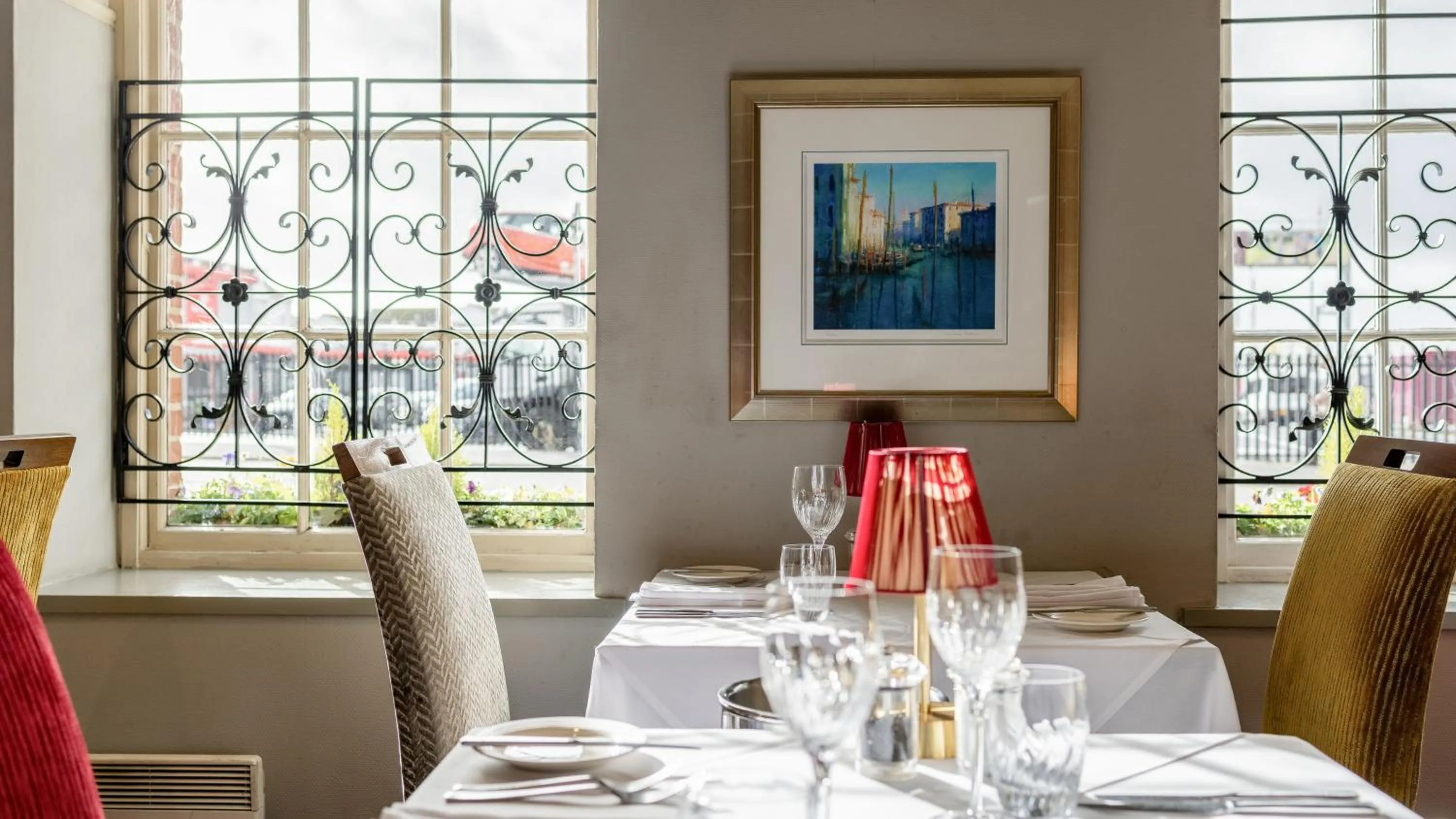 Restaurant/places to eat in Ennios Boutique Hotel