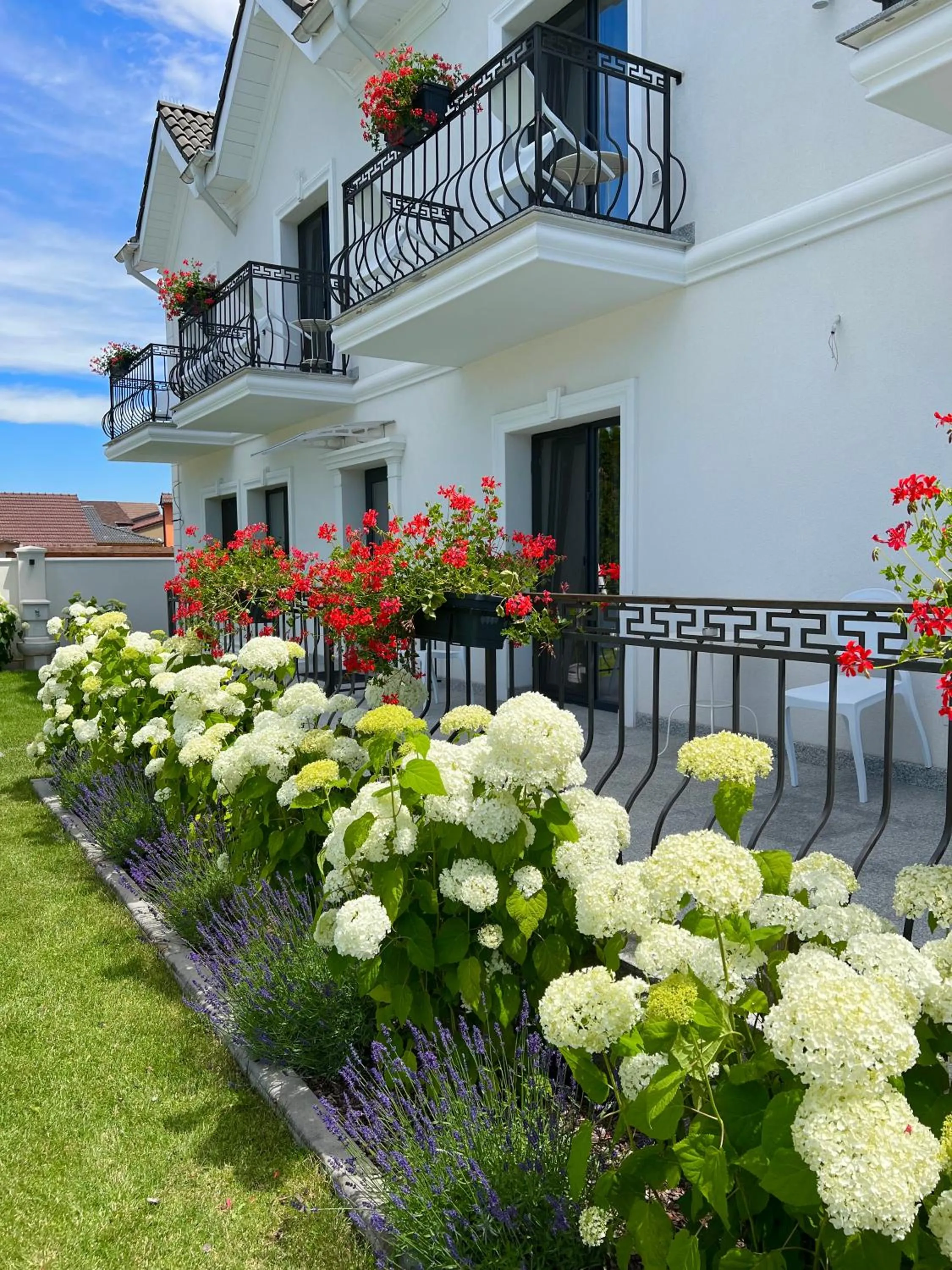 Krystal Boutique Mansion