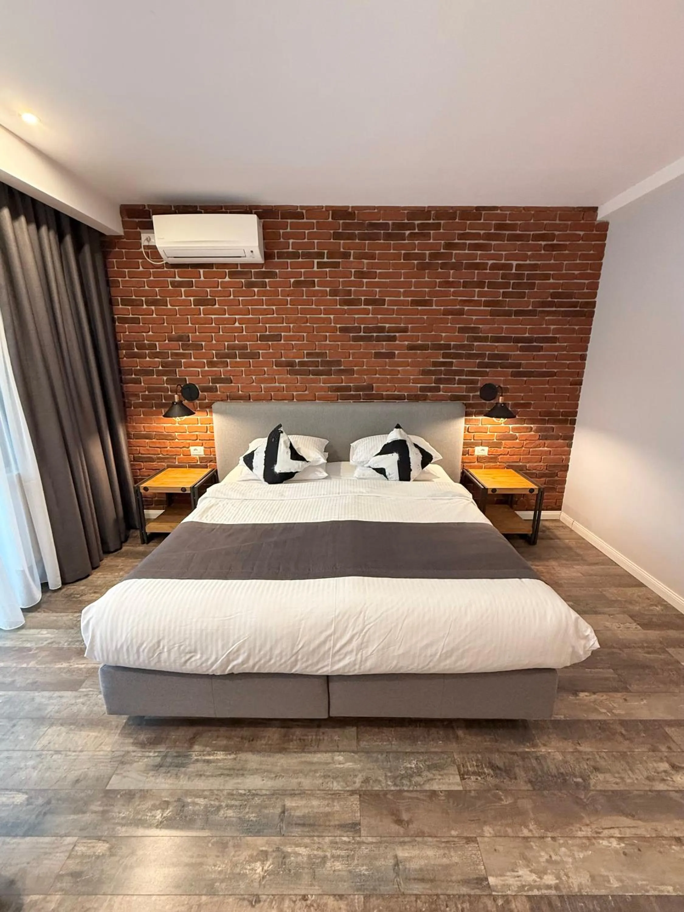 Bed in Krystal Boutique Mansion