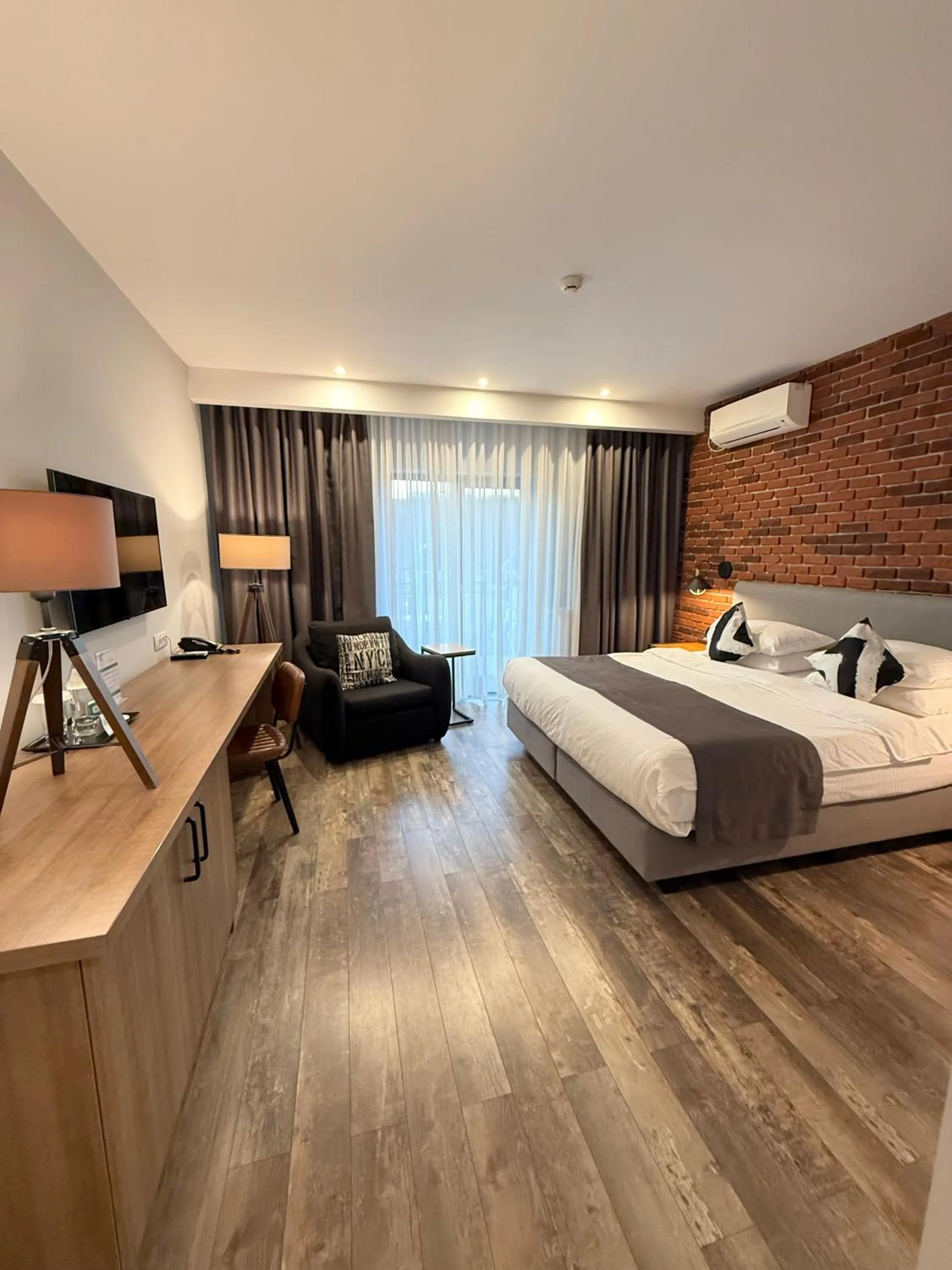 Bed in Krystal Boutique Mansion