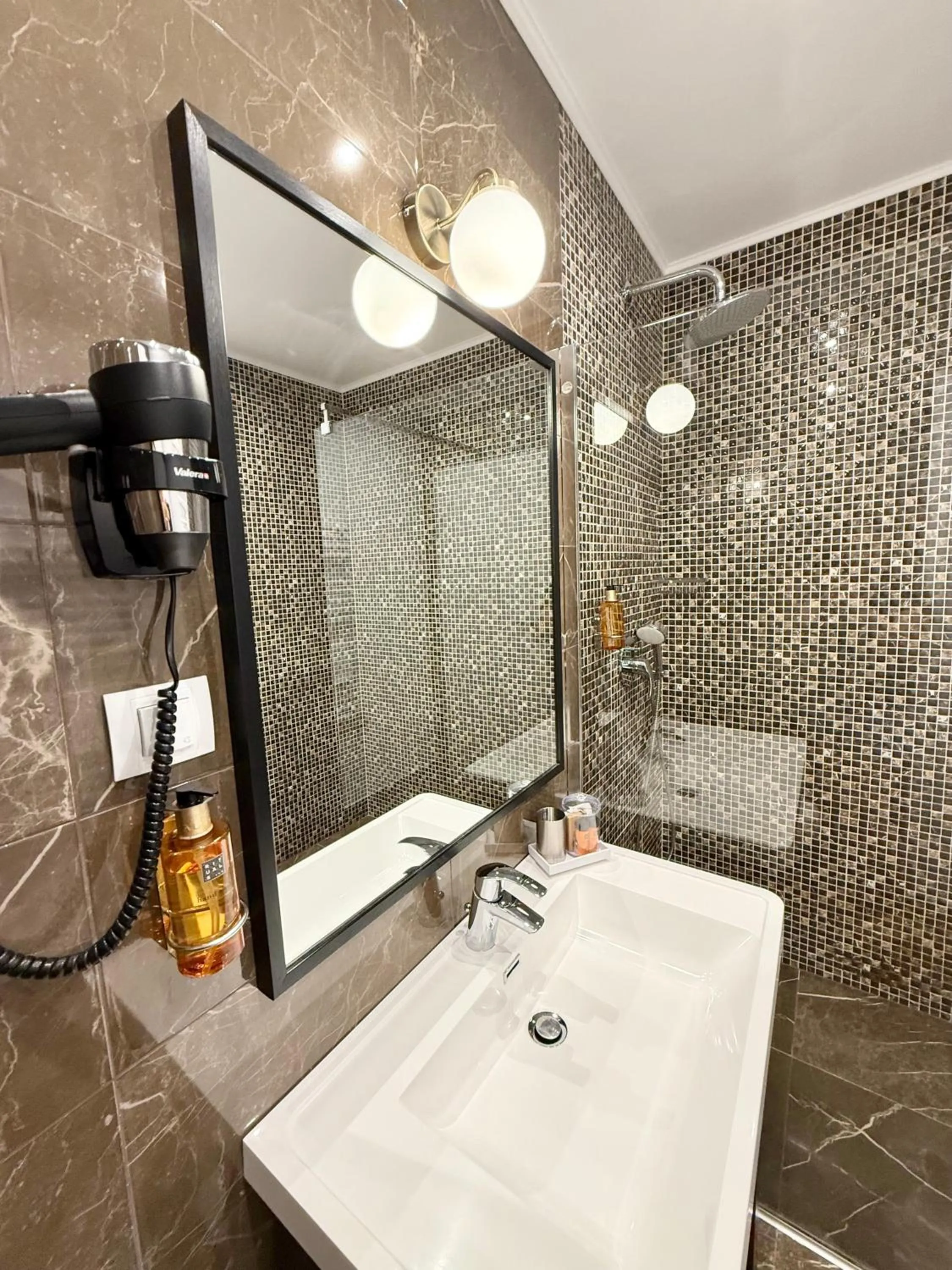 Krystal Boutique Mansion