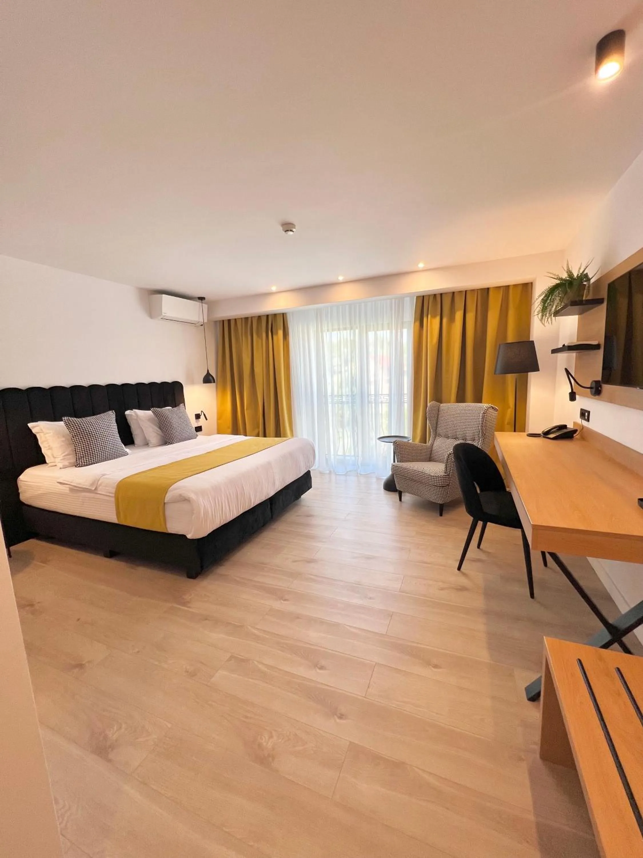 Bed in Krystal Boutique Mansion