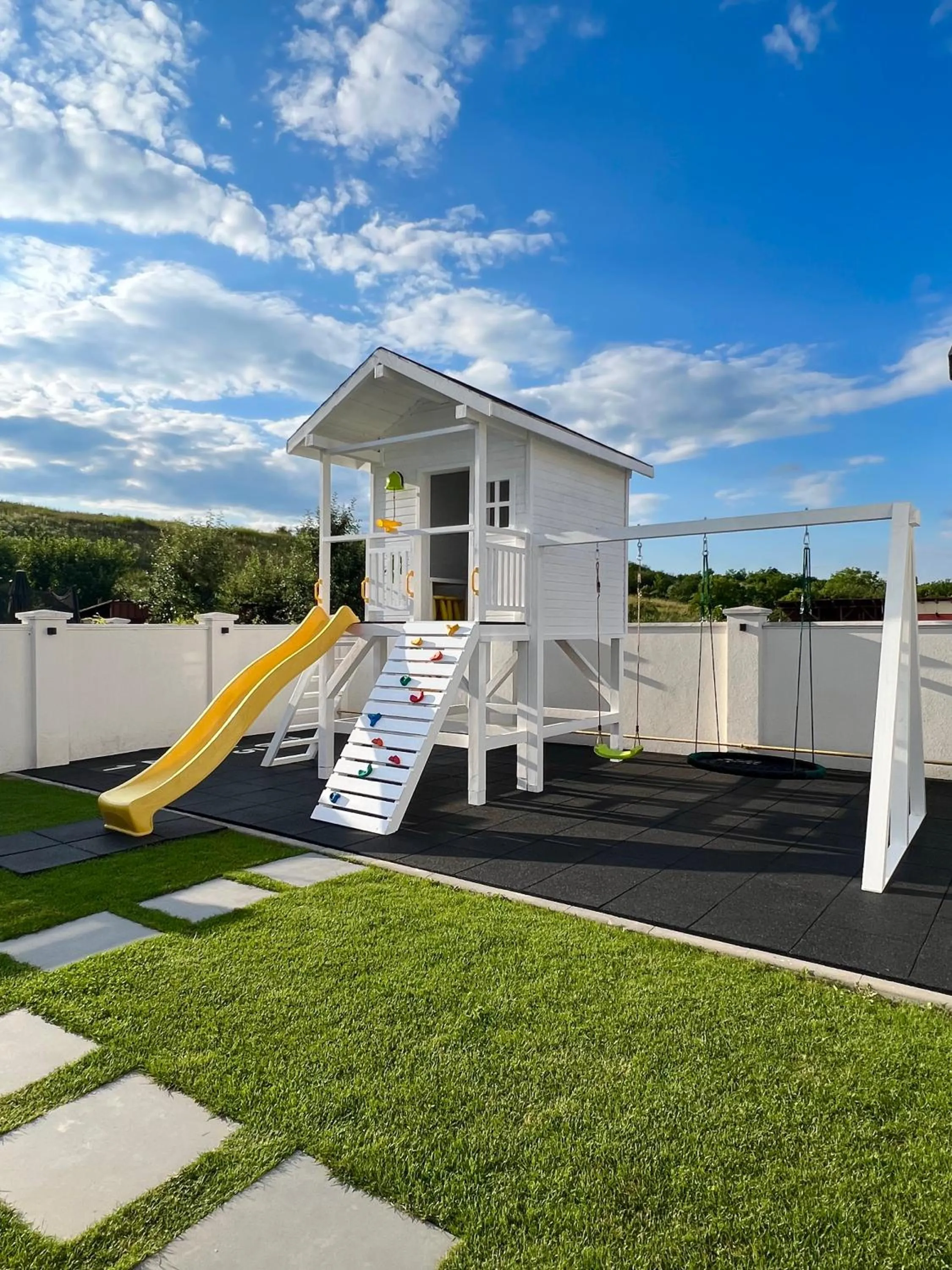 Krystal Boutique Mansion