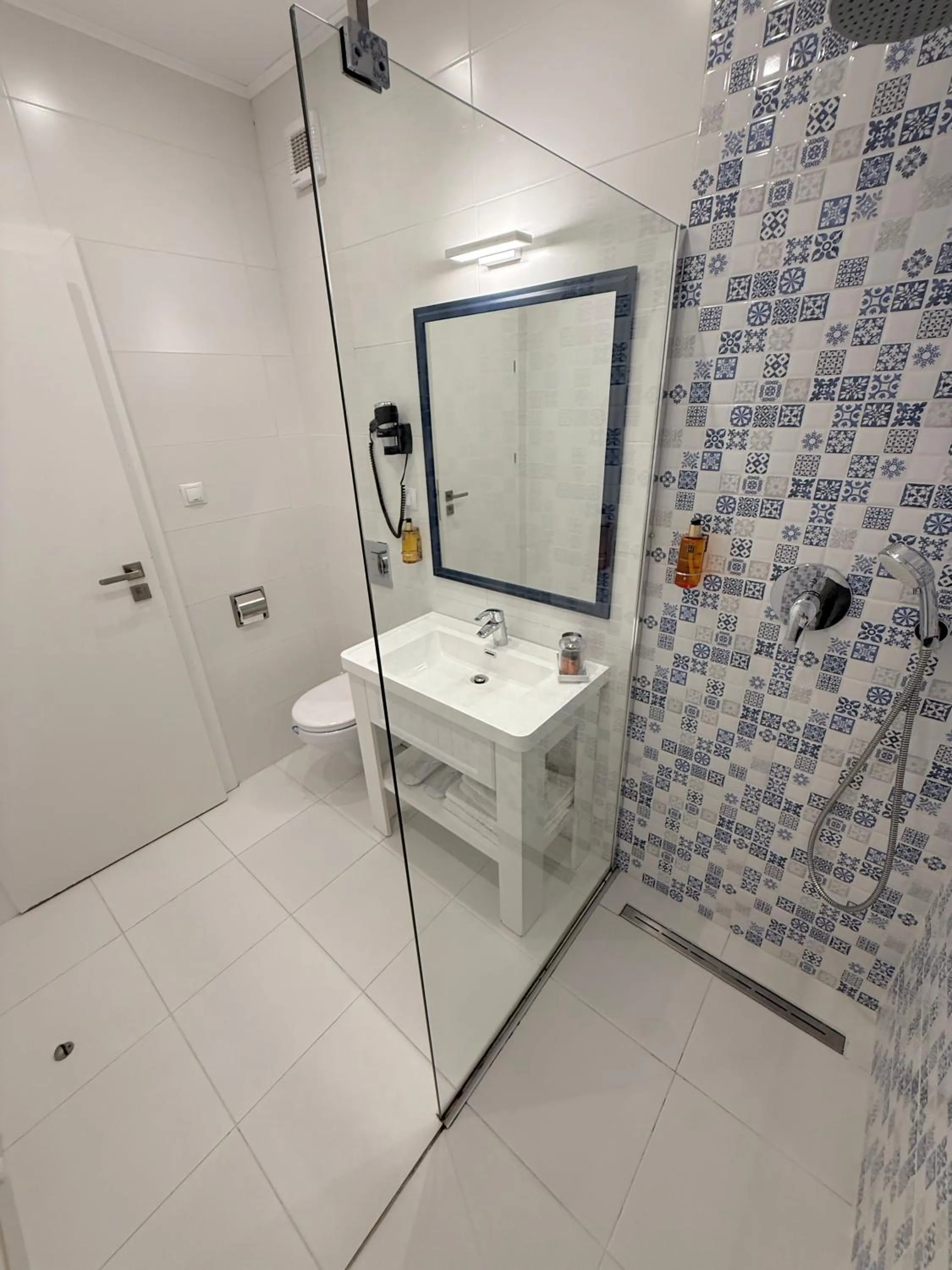 Krystal Boutique Mansion