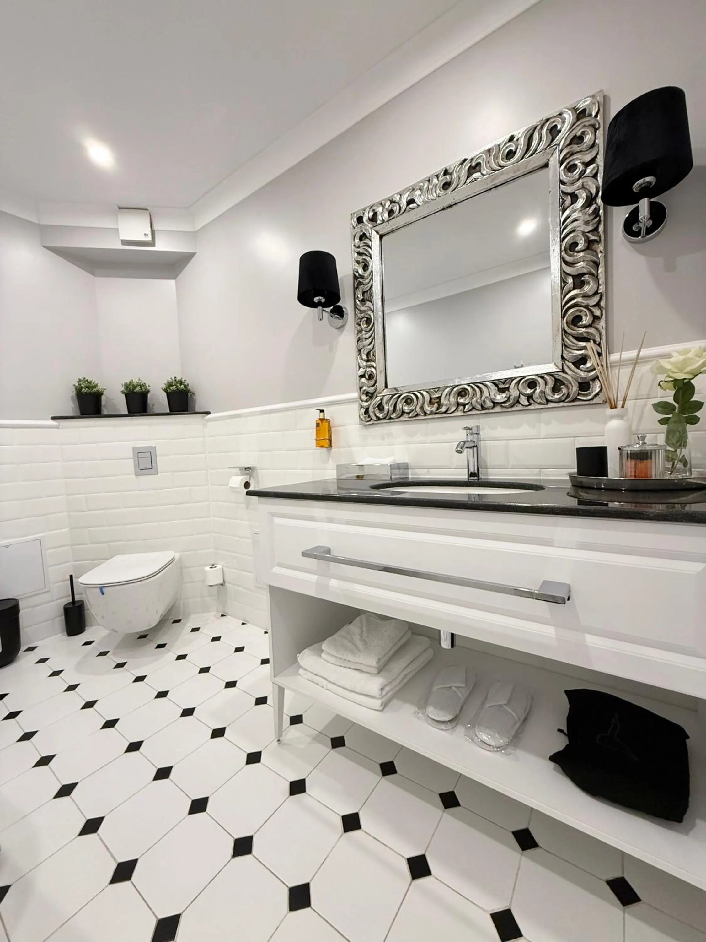 Krystal Boutique Mansion