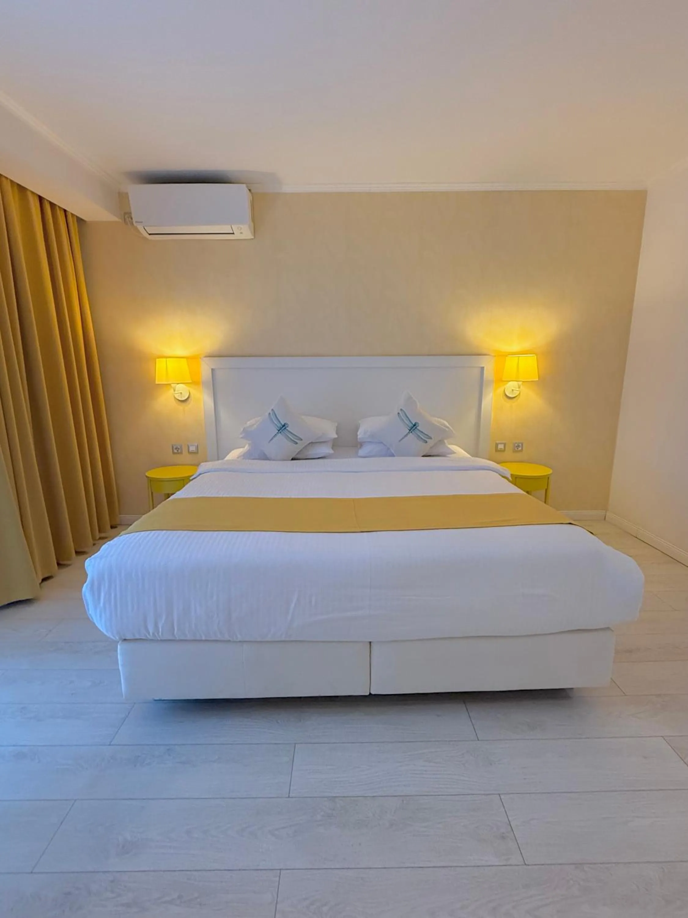 Bed in Krystal Boutique Mansion