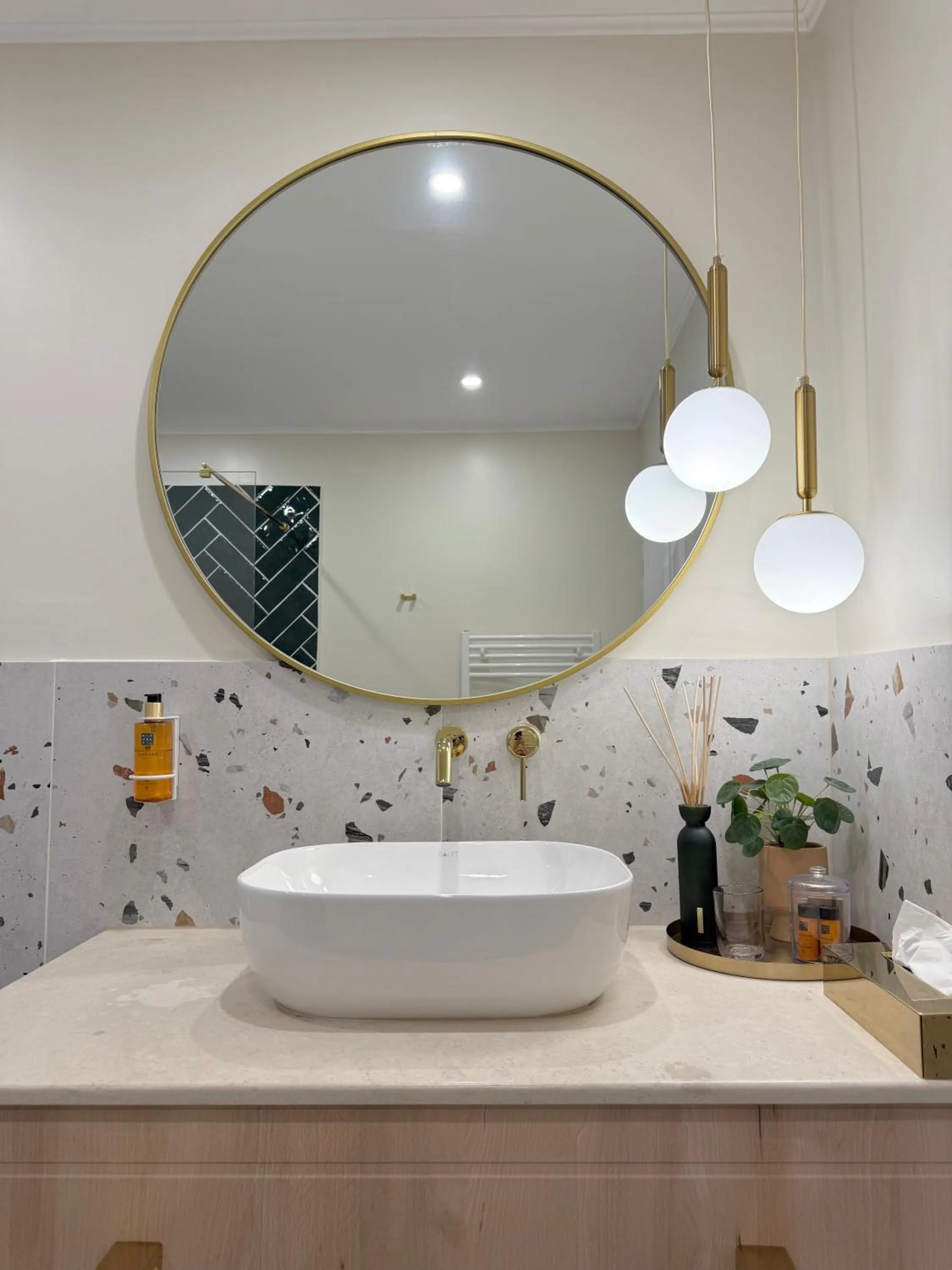 Krystal Boutique Mansion