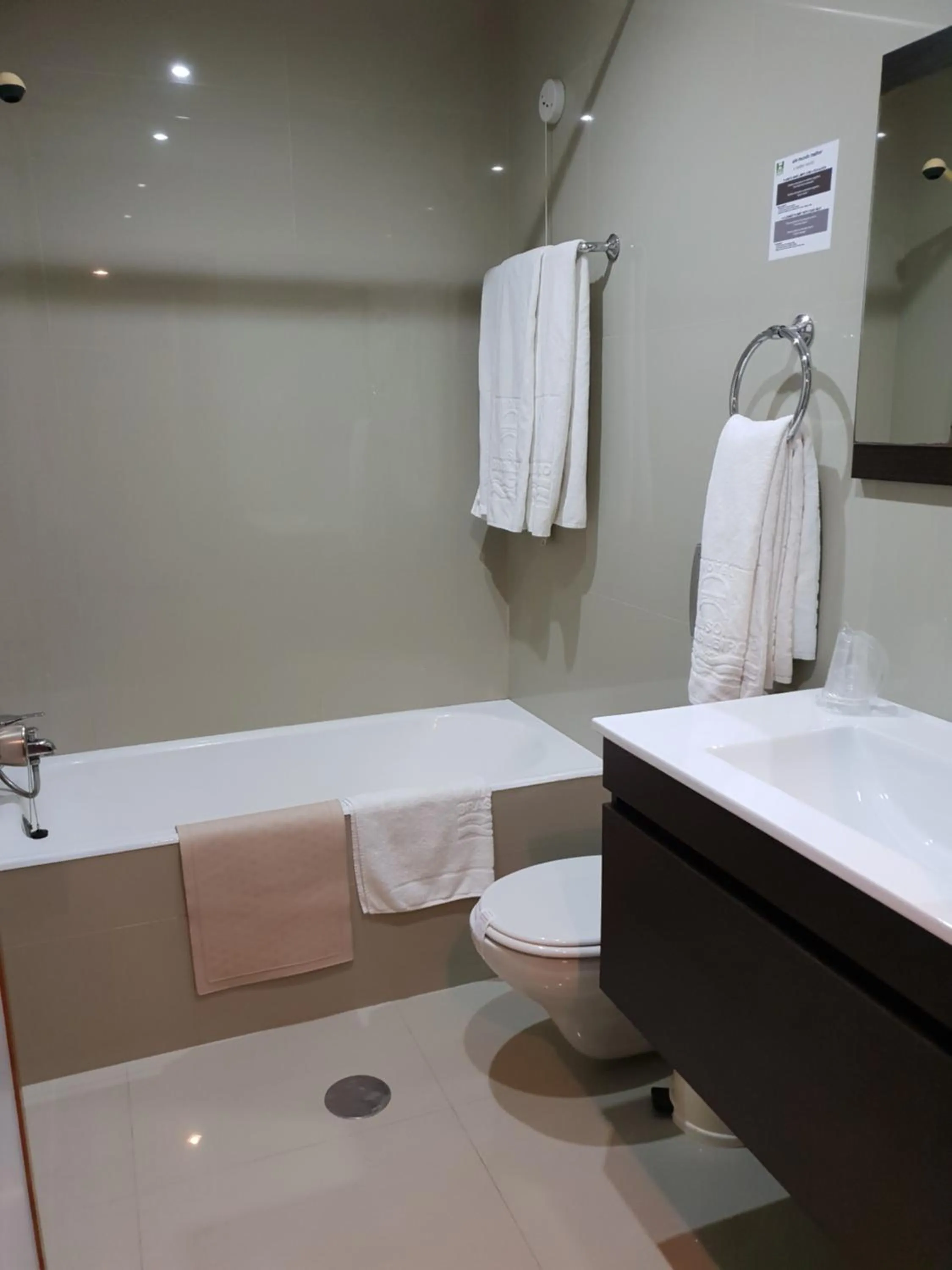 Bathroom in Luso Brasileiro