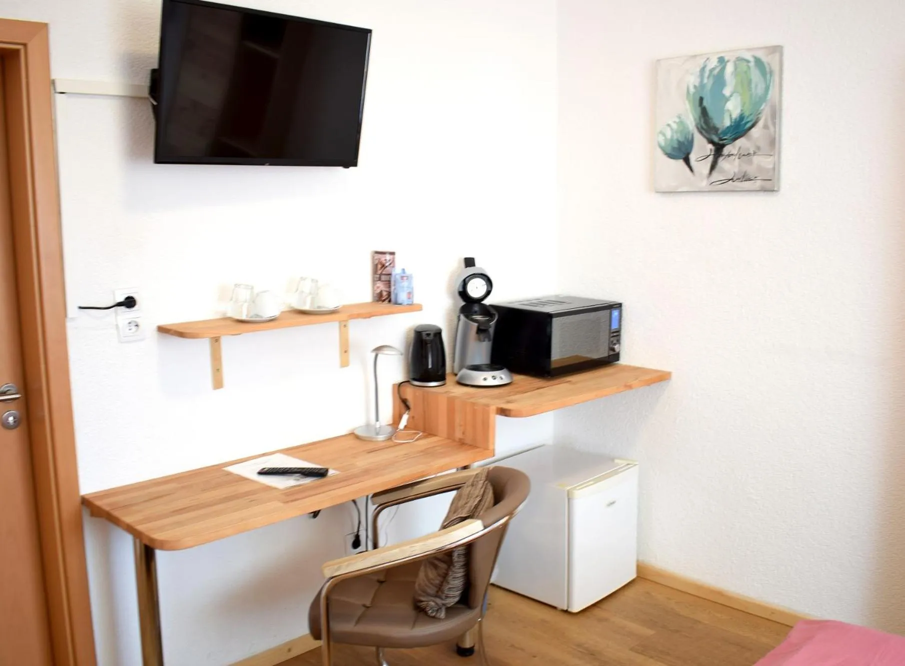 Kitchen or kitchenette in Gästehaus Neckarsulm