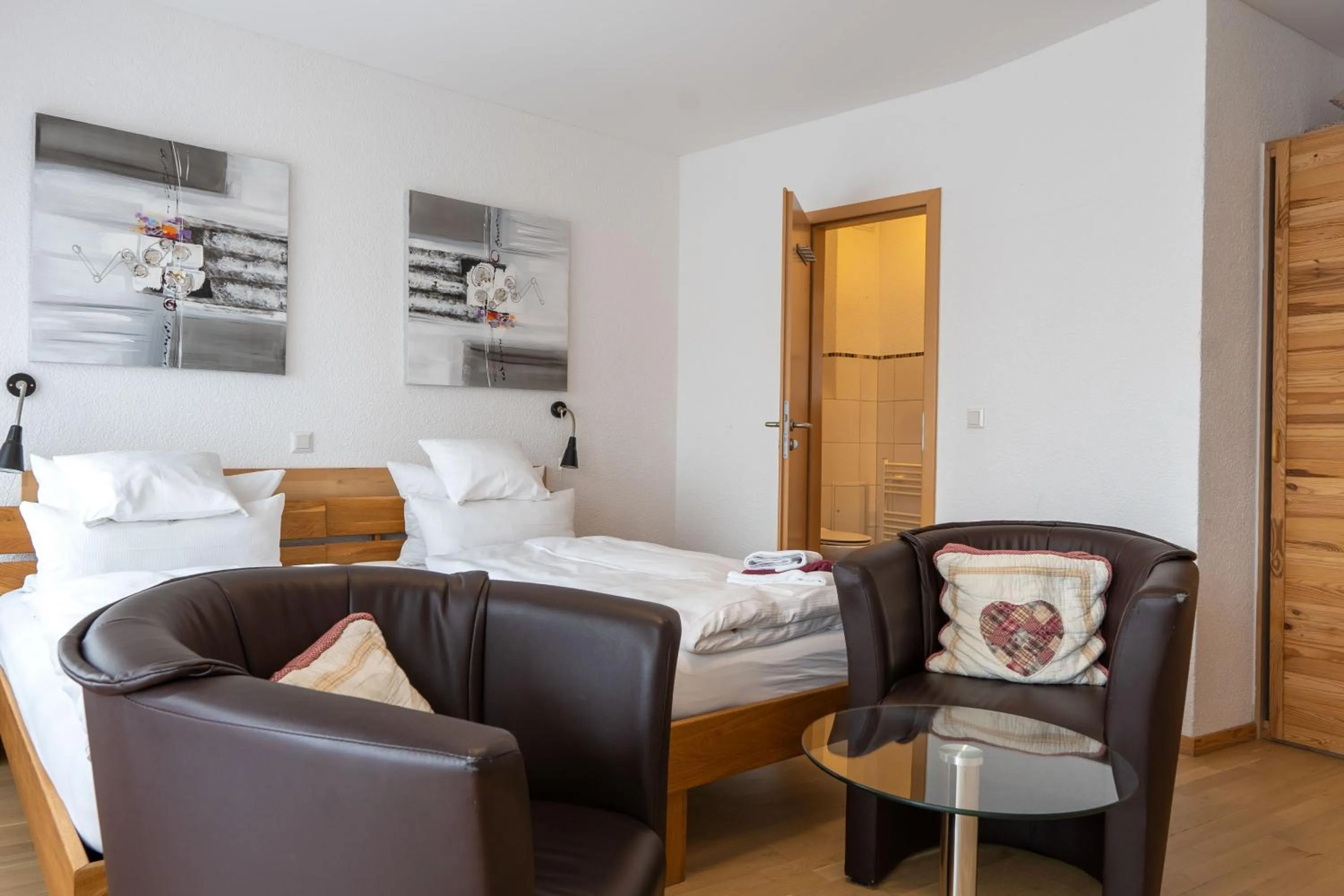 Bed in Gästehaus Neckarsulm