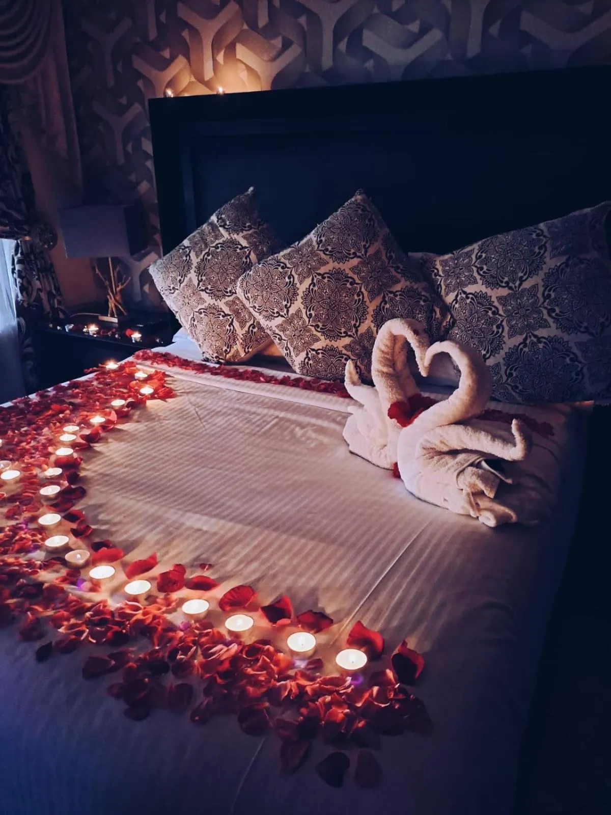 Bed in Ecotel Premier Lodge & Conference Centre