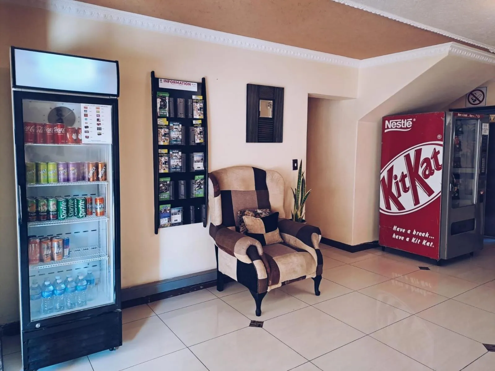 Restaurant/places to eat in Ecotel Premier Lodge & Conference Centre