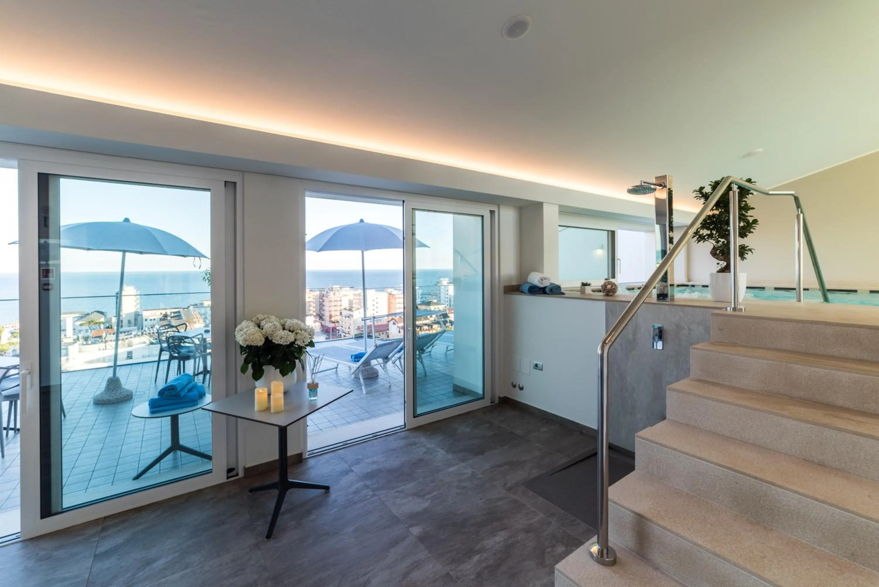 Hot Tub in Hesperia Hotel & Residence