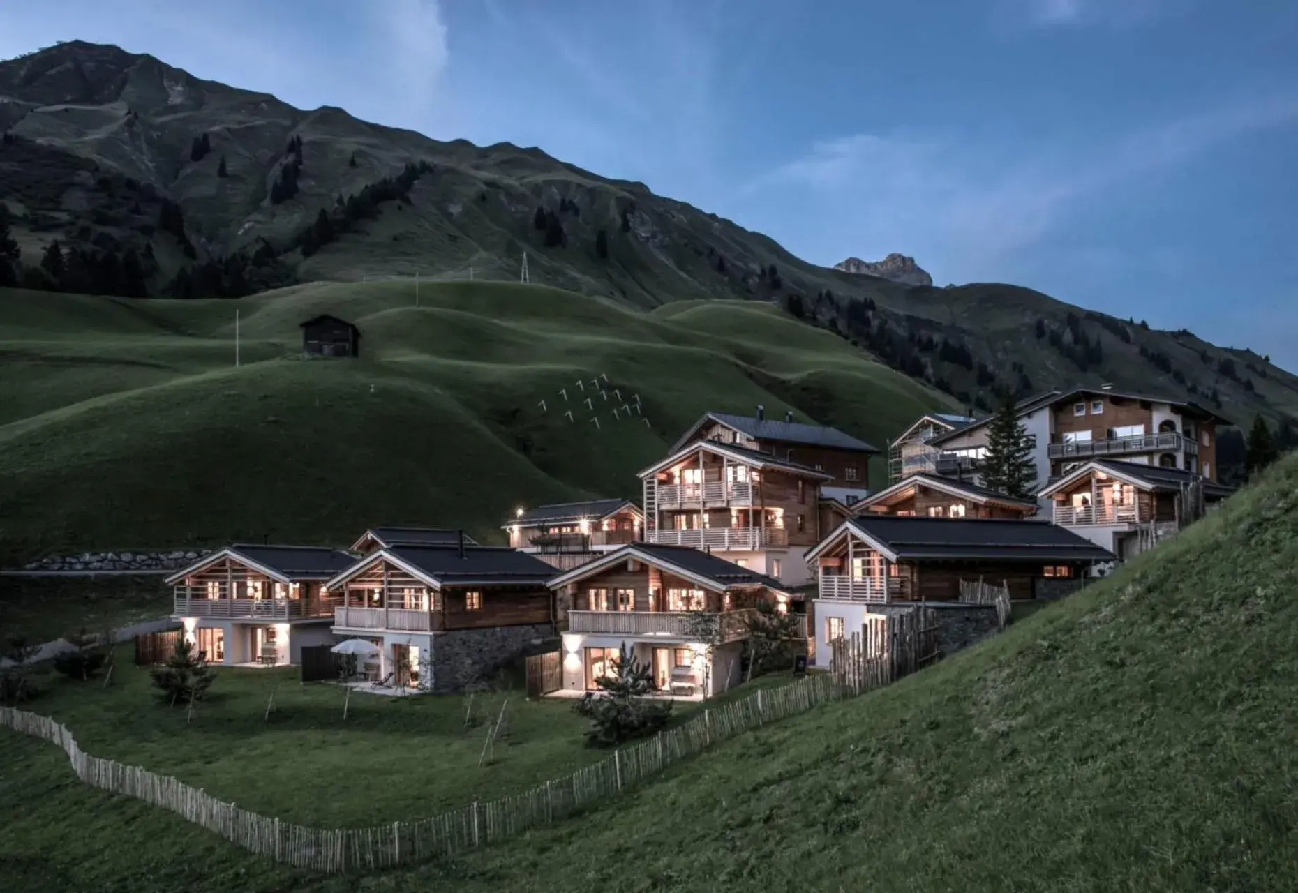 Aadla Walser-Chalets mit privater Sauna, Hotpot und Hotelservice Aadla Walser-Chalets mit privater Sauna, Hotpot und Hotelservice