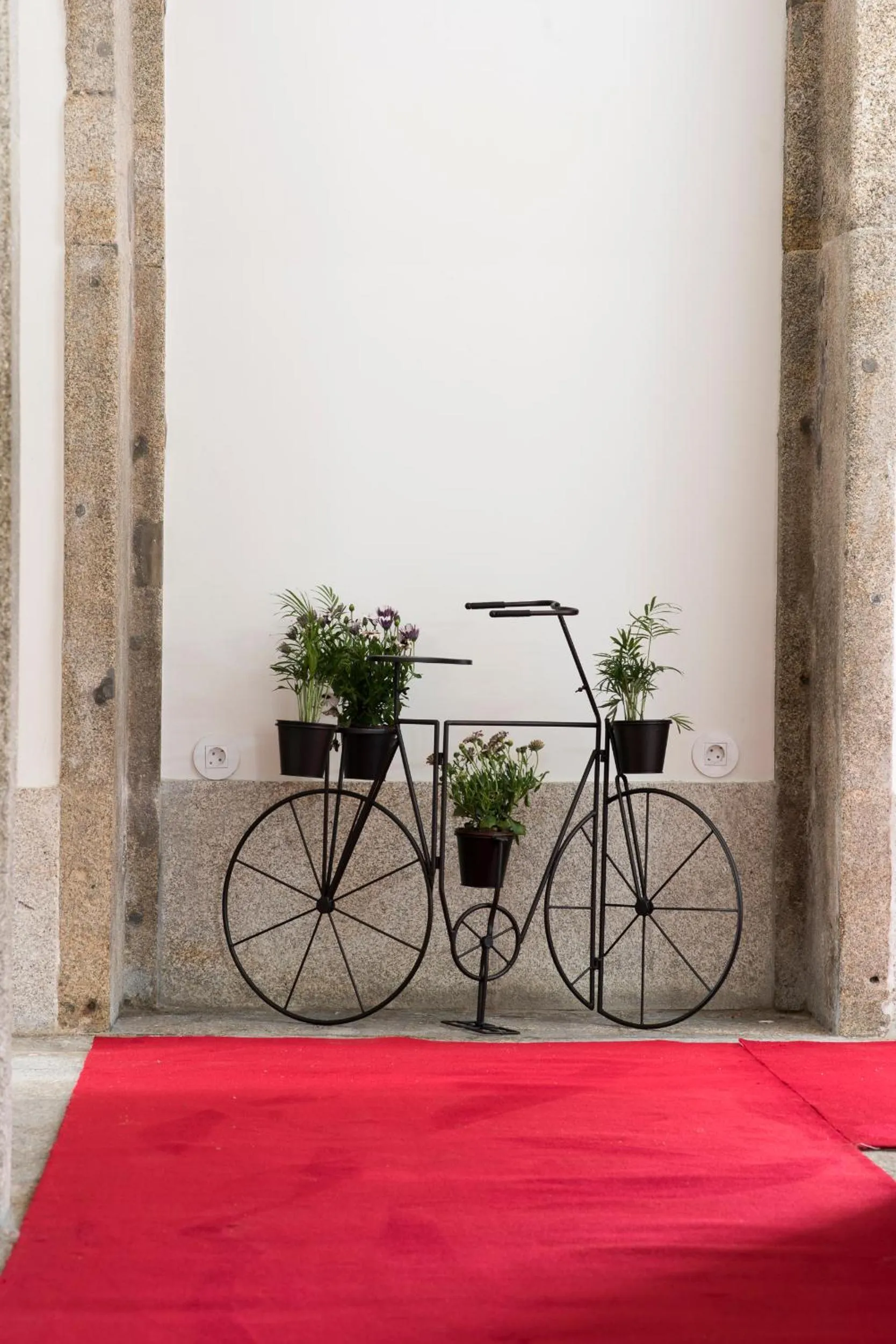 Decorative detail in bnapartments Carregal