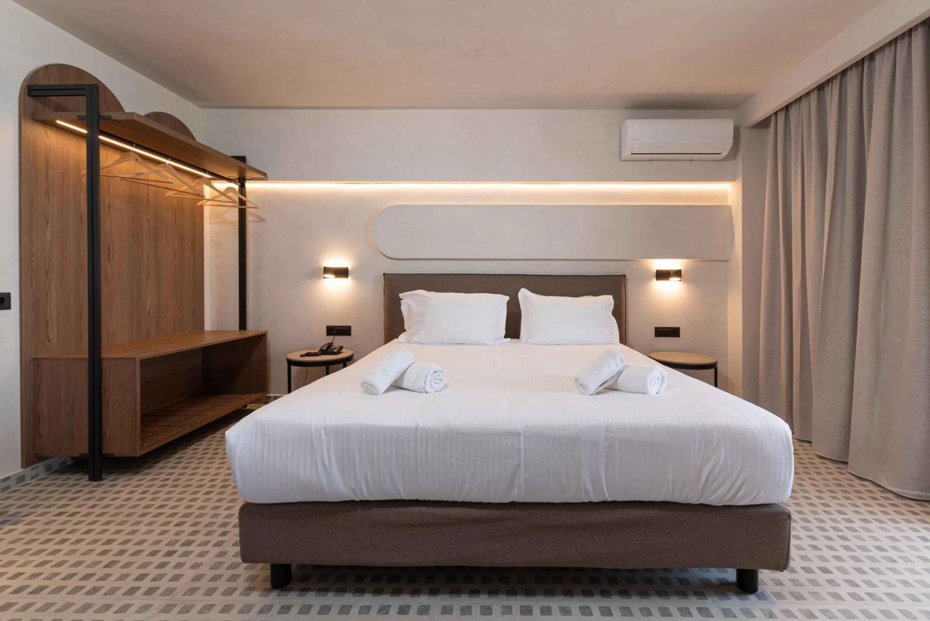 Bed in Iolida Beach by Smile Hotels