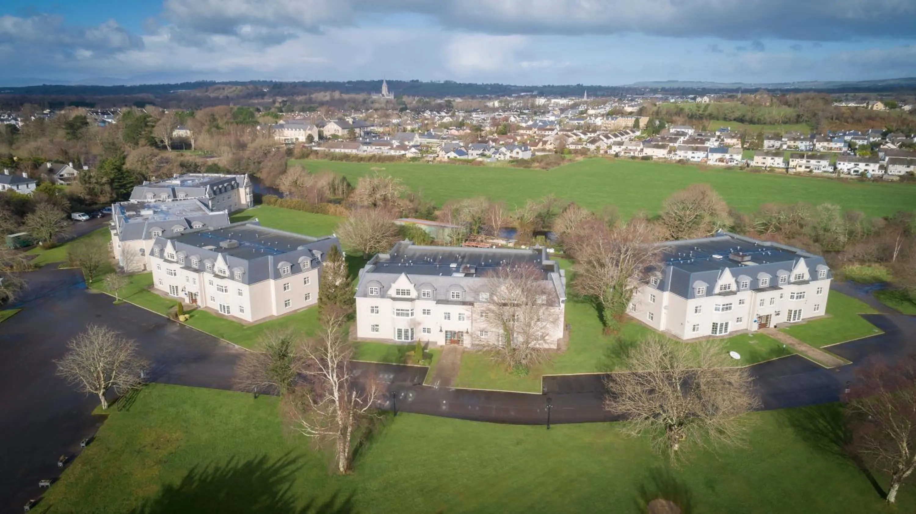 Gleneagle River Apartments