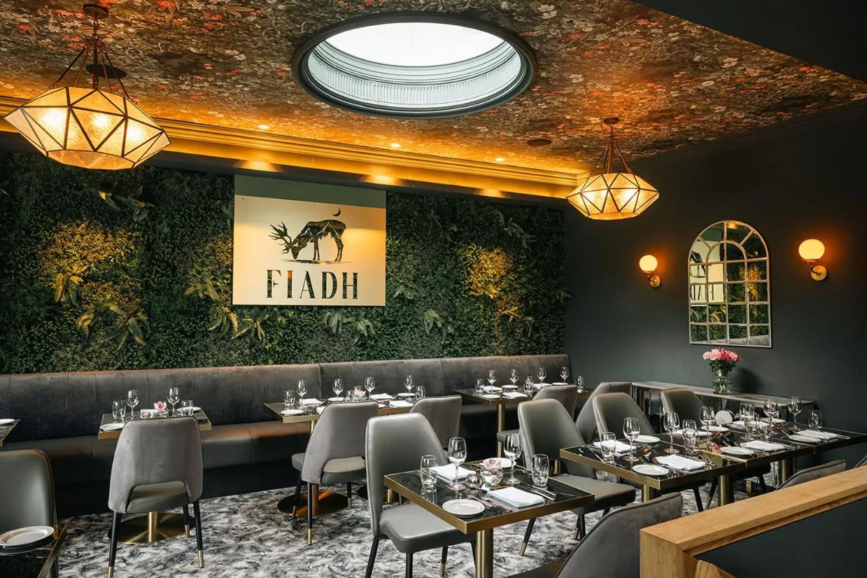 Restaurant/places to eat in Gleneagle River Apartments