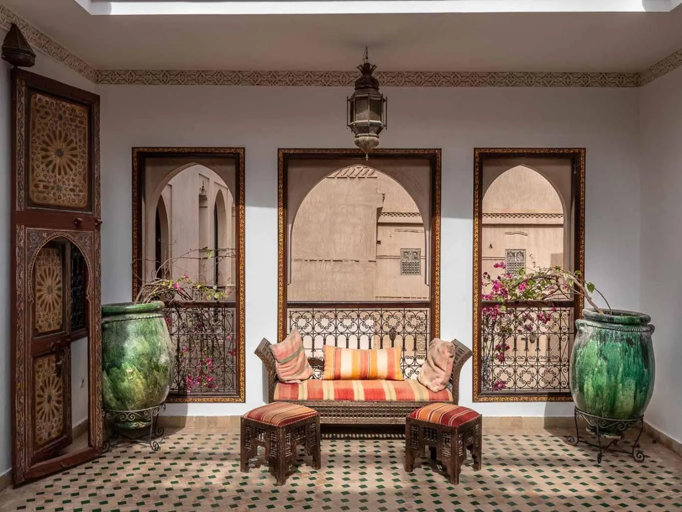 Property building in Riad Passali