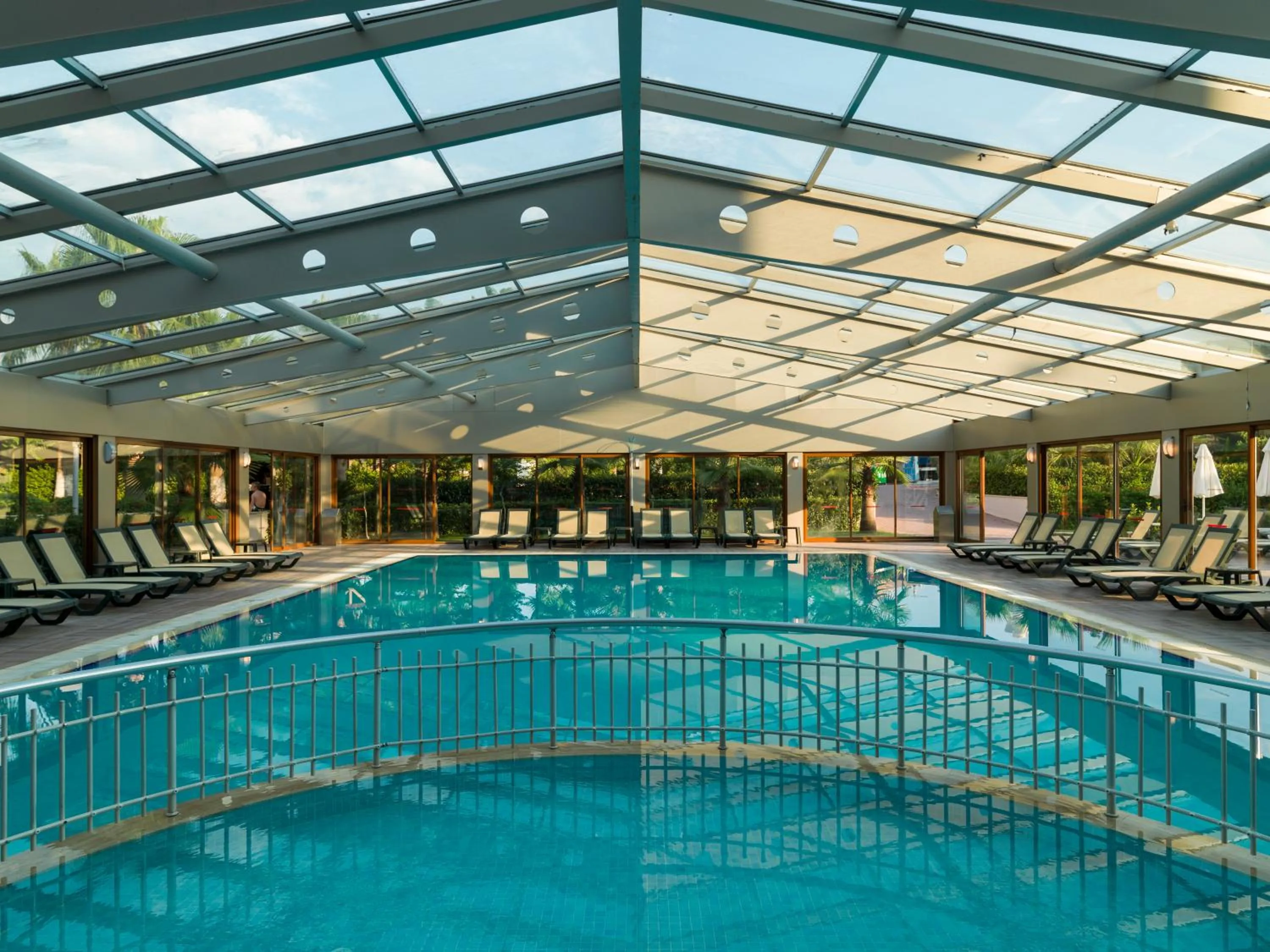 Swimming pool in Primasol Hane Family Resort Hotel