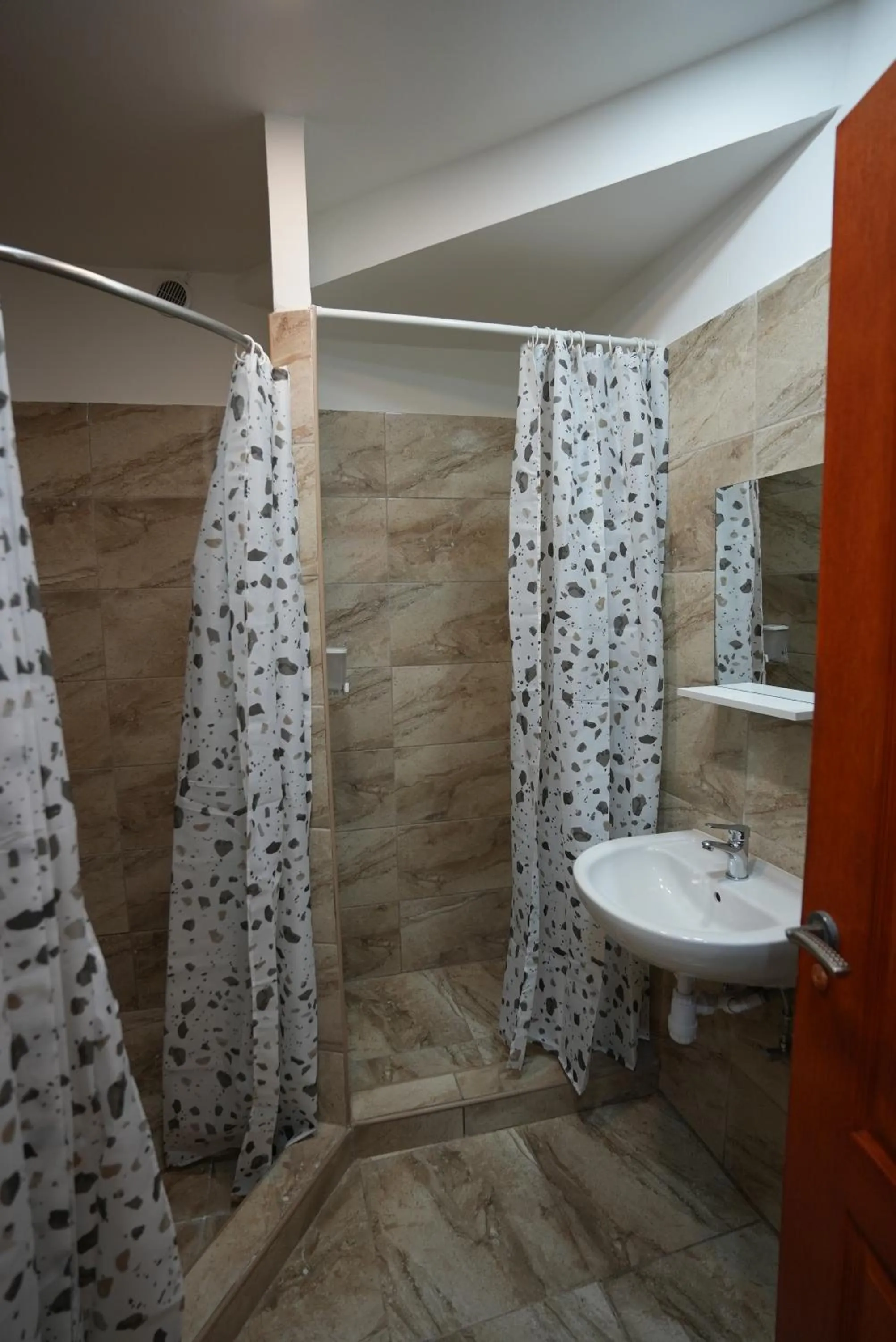 Shower in Center Hostel and Guest House